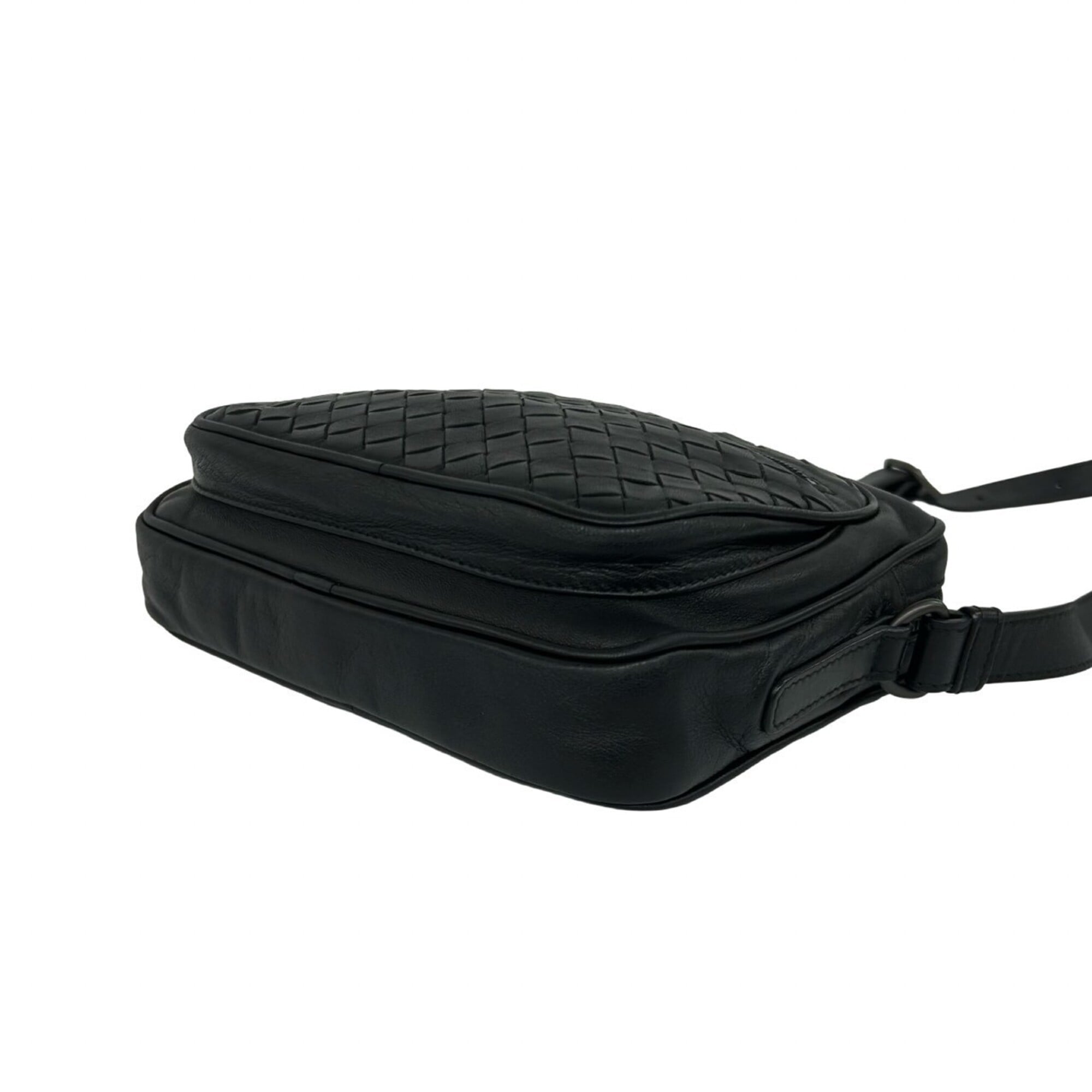 Bottega Veneta Black Leather Pochette Shoulder Bag (Pre-Owned)