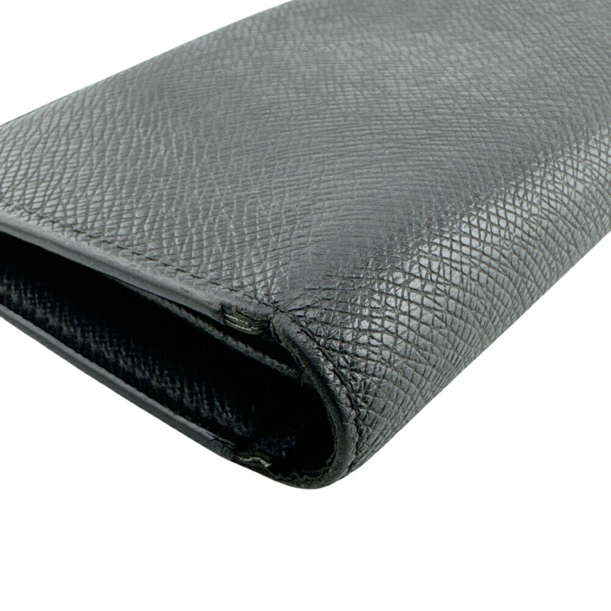Louis Vuitton Black Leather (Pre-Owned)