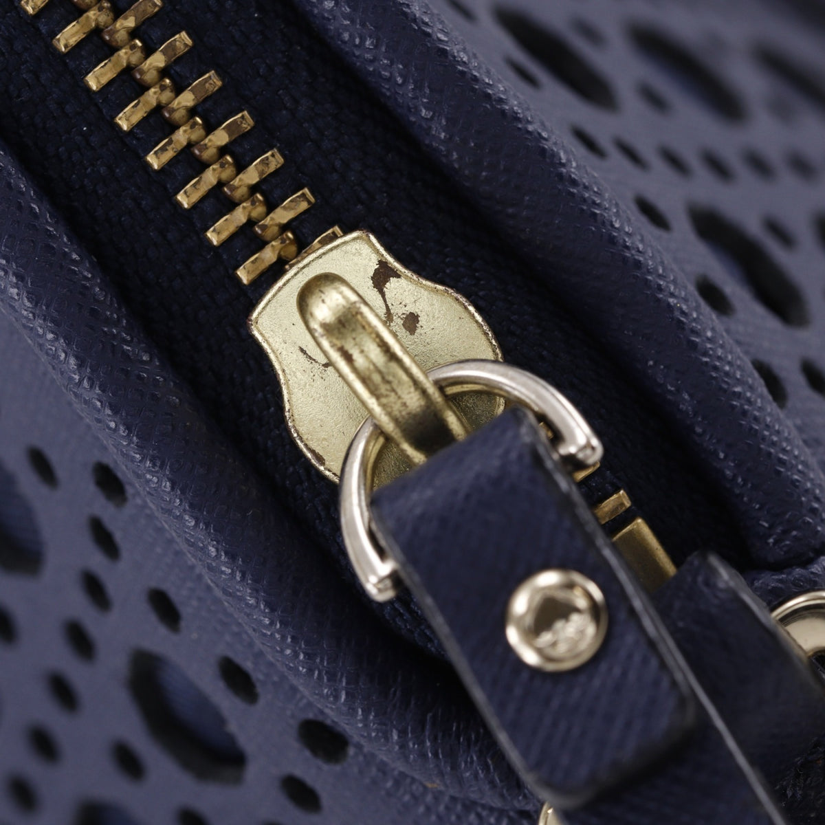 Kate Spade Navy Leather Handbag (Pre-Owned)