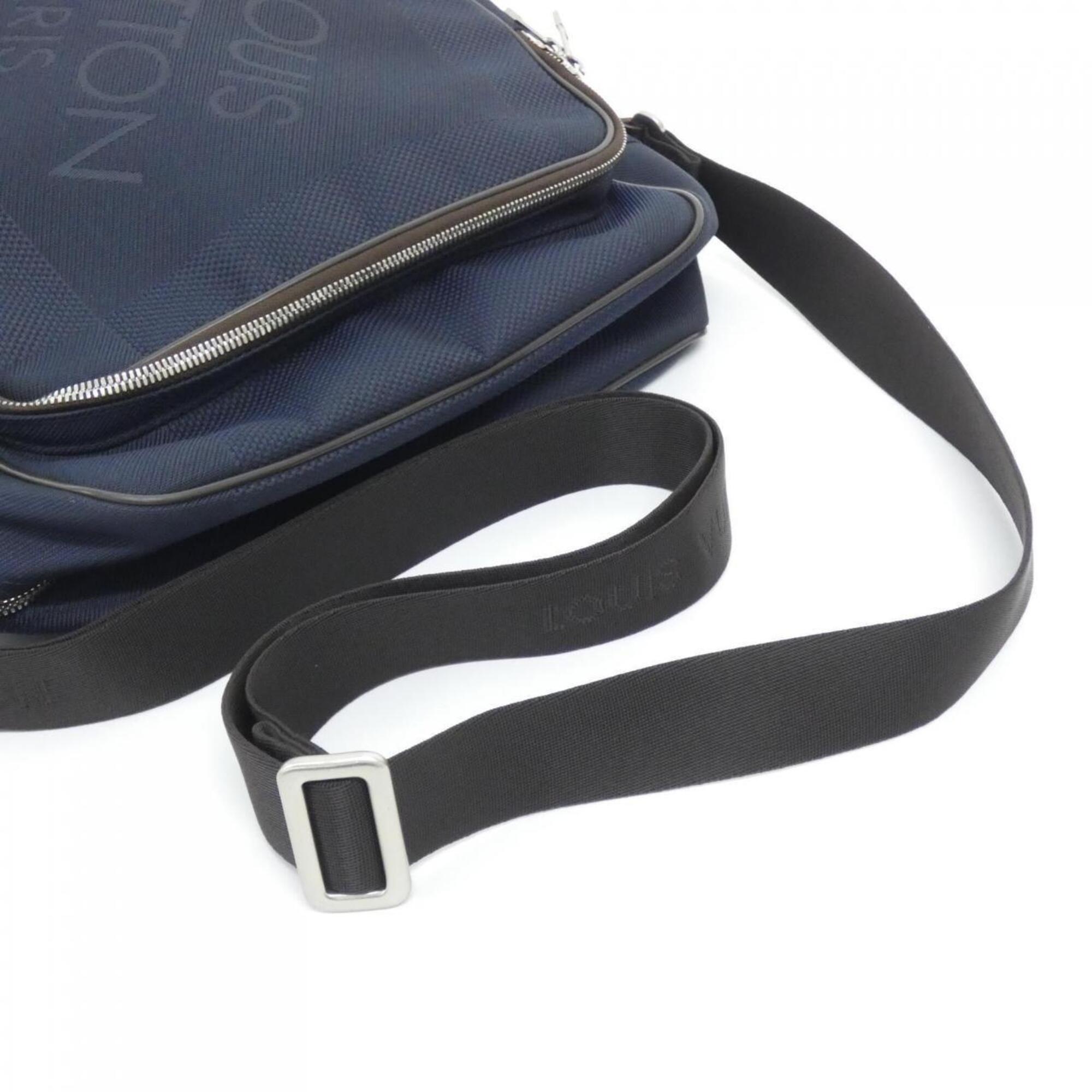 Louis Vuitton Blue Canvas Shoulder Bag (Pre-Owned)