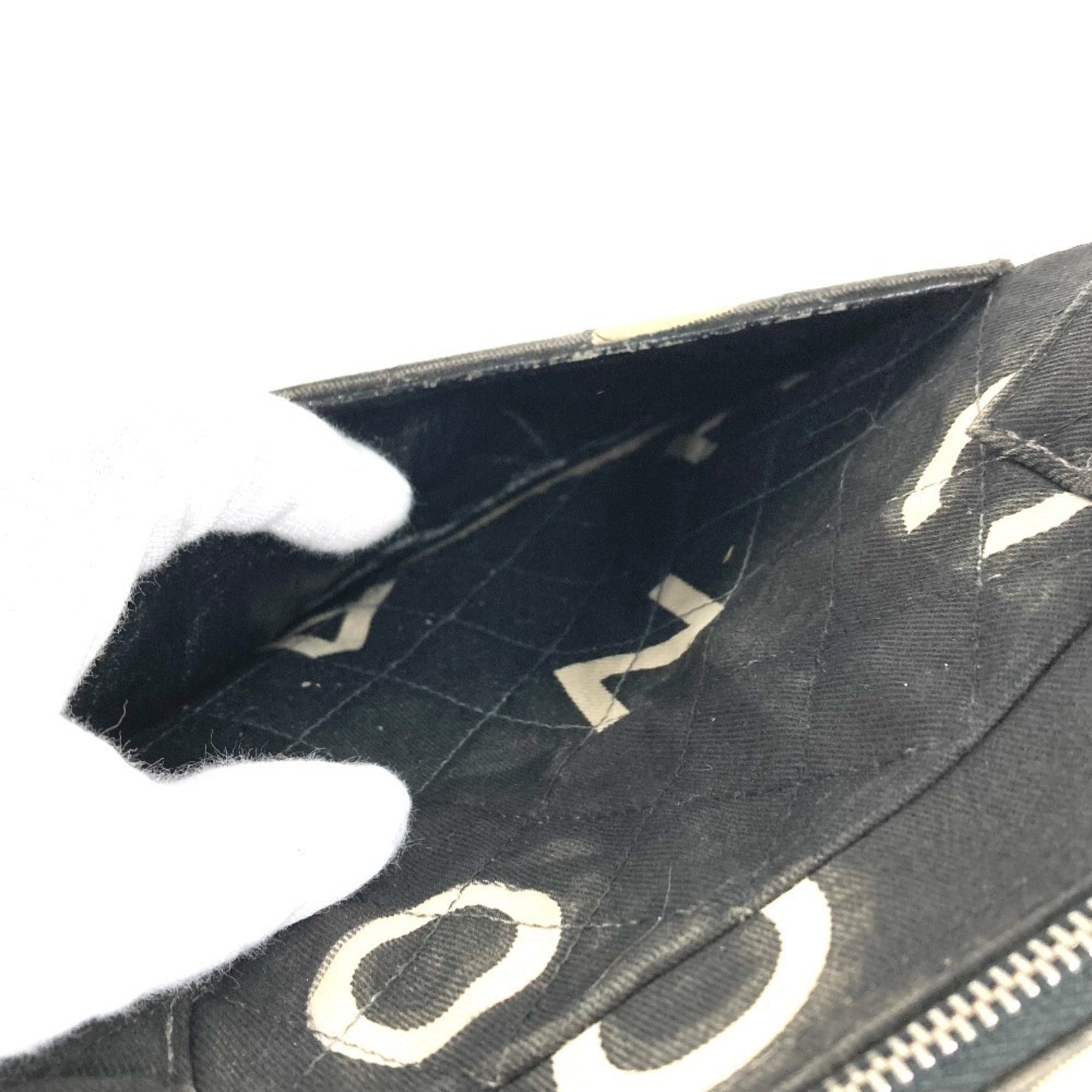 Chanel Black White Canvas Handbag Tote Bag (Pre-Owned)