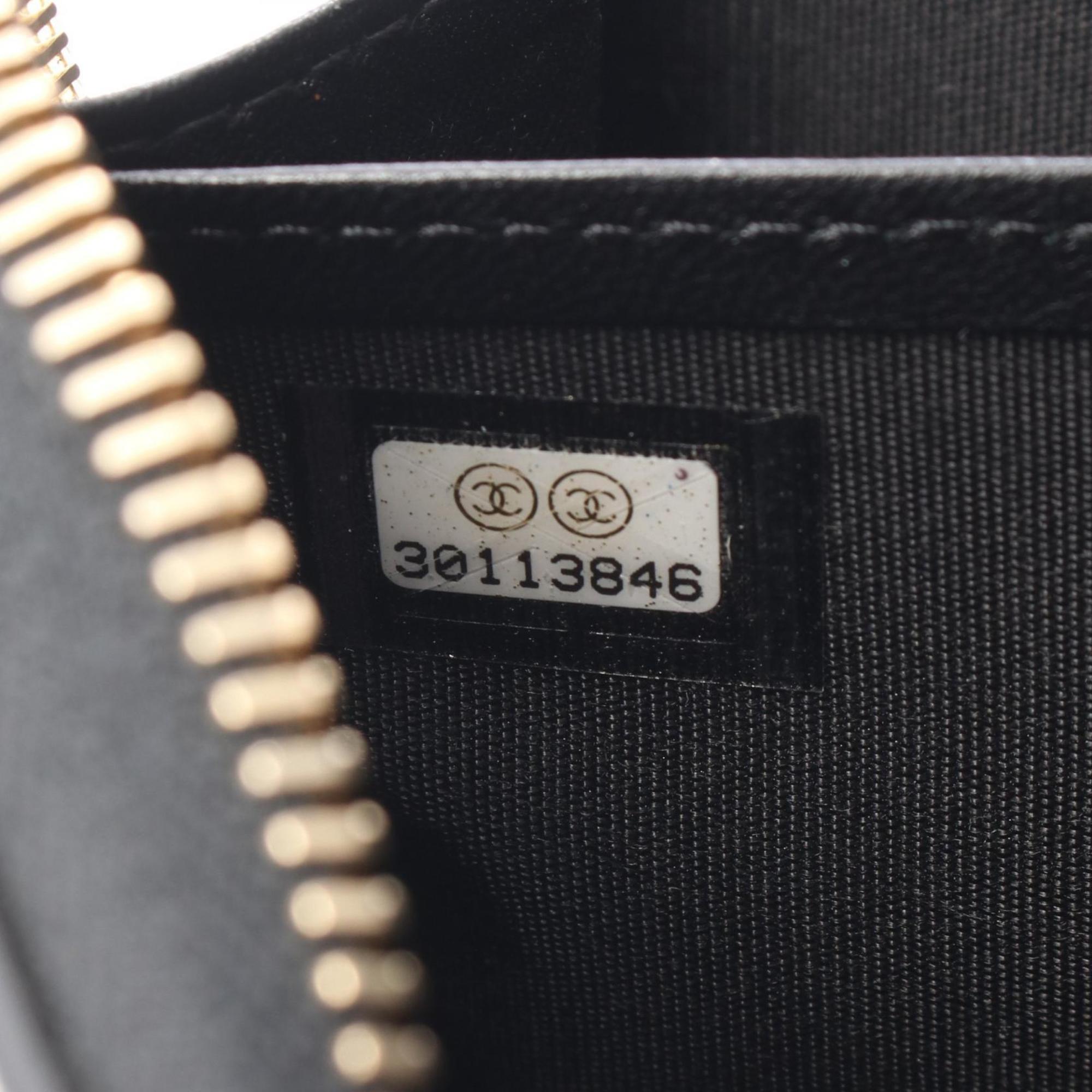 Chanel Black Patent Leather Long Wallet (Bi-Fold) (Pre-Owned)