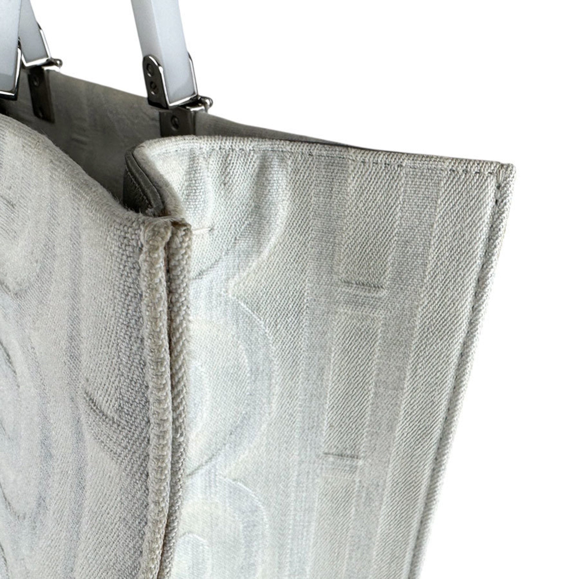 Fendi Gray Canvas Handbag Shoulder Bag (Pre-Owned)