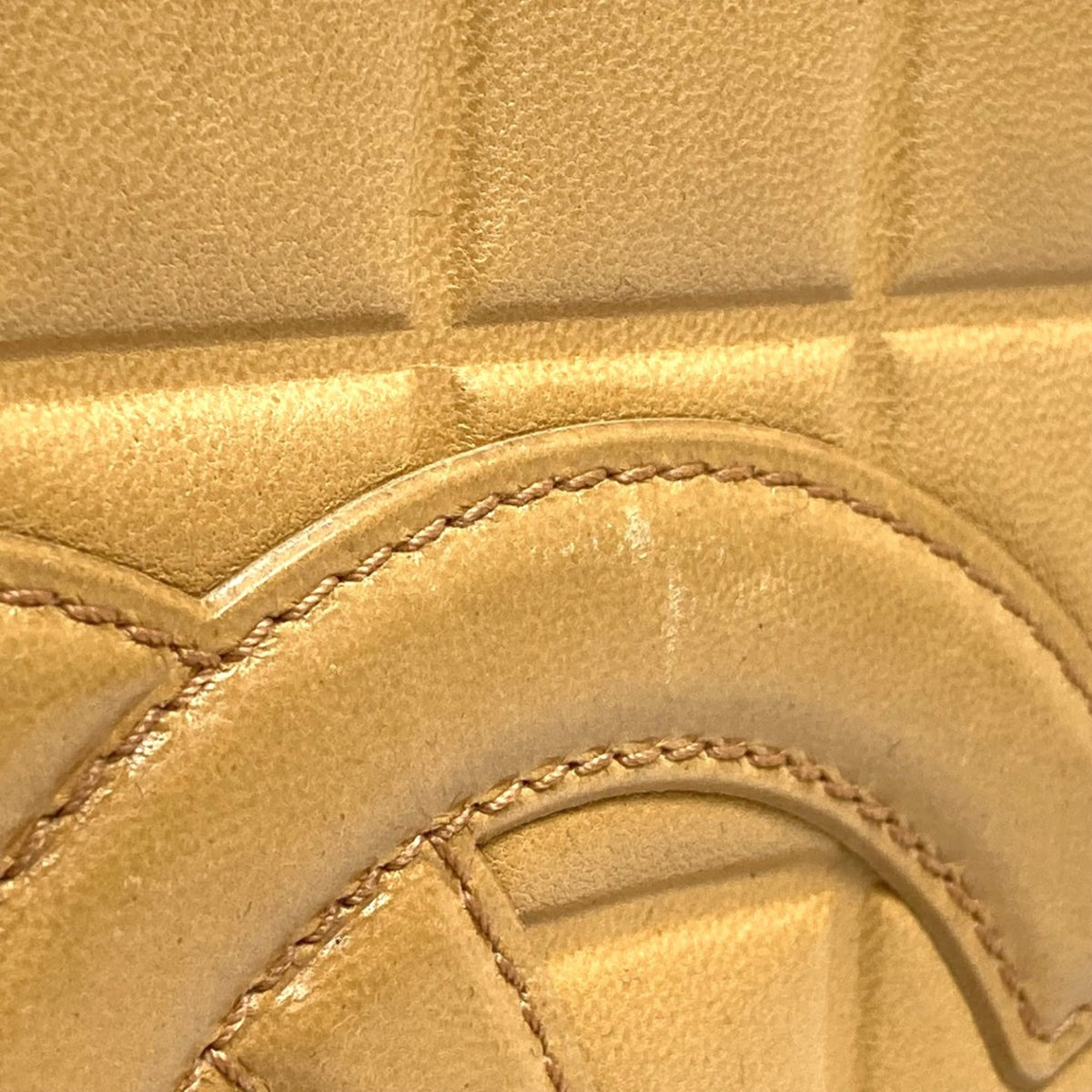 Chanel Beige Leather Tote Bag (Pre-Owned)