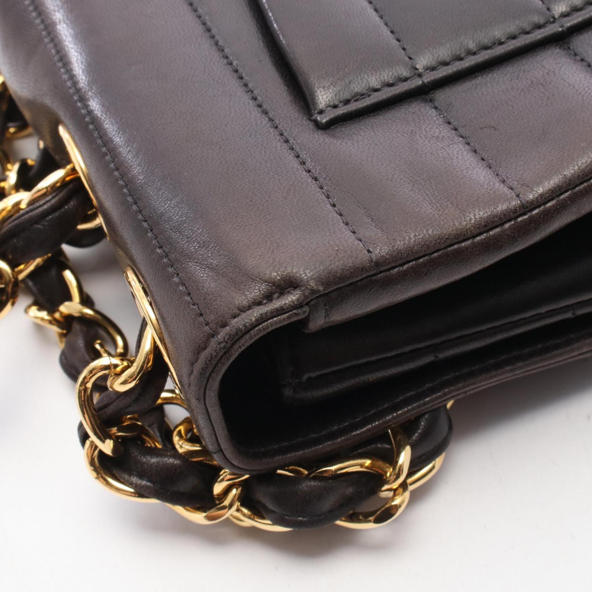 Chanel Black Leather Handbag Shoulder Bag (Pre-Owned)