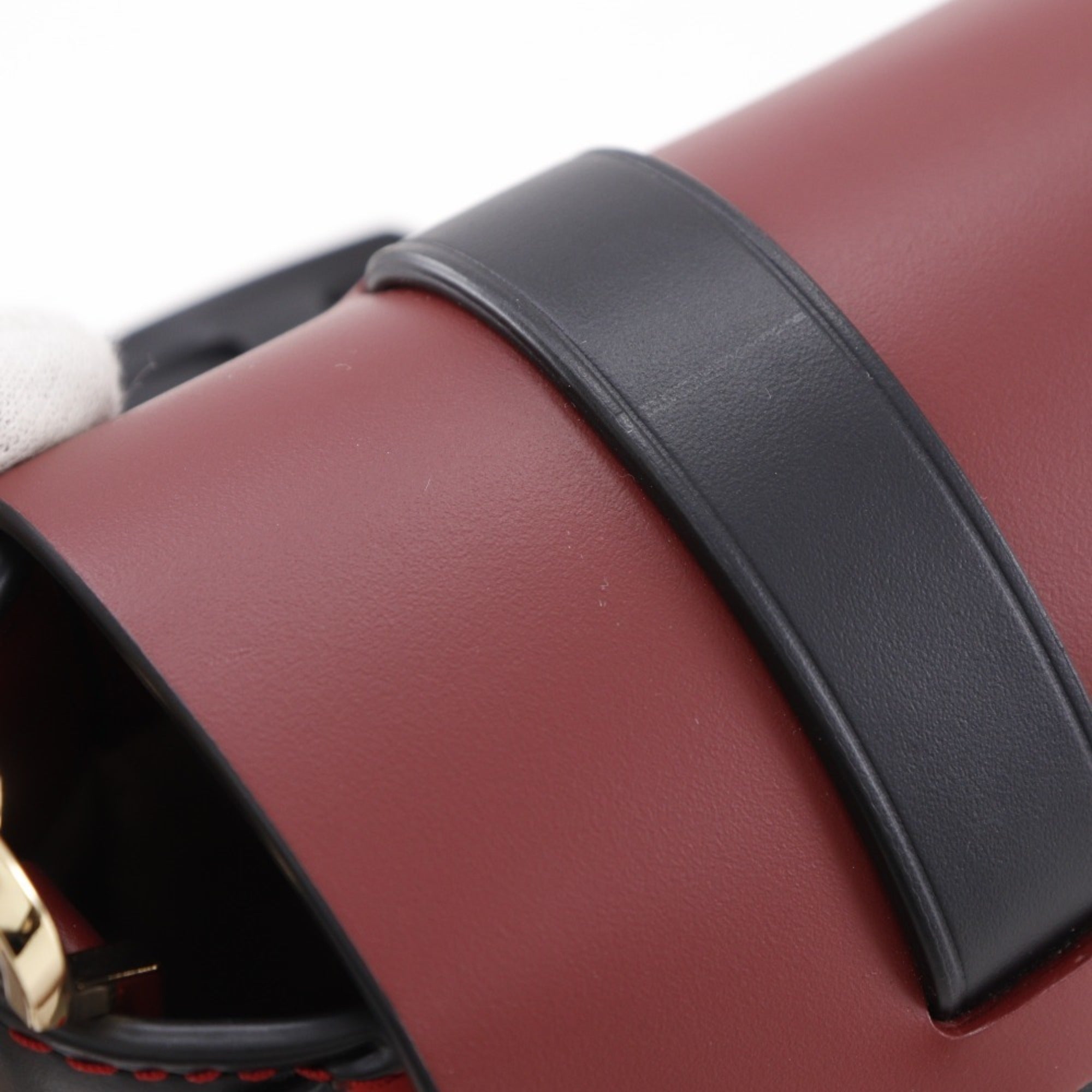 Michael Kors Red Color Leather Shoulder Bag (Pre-Owned)