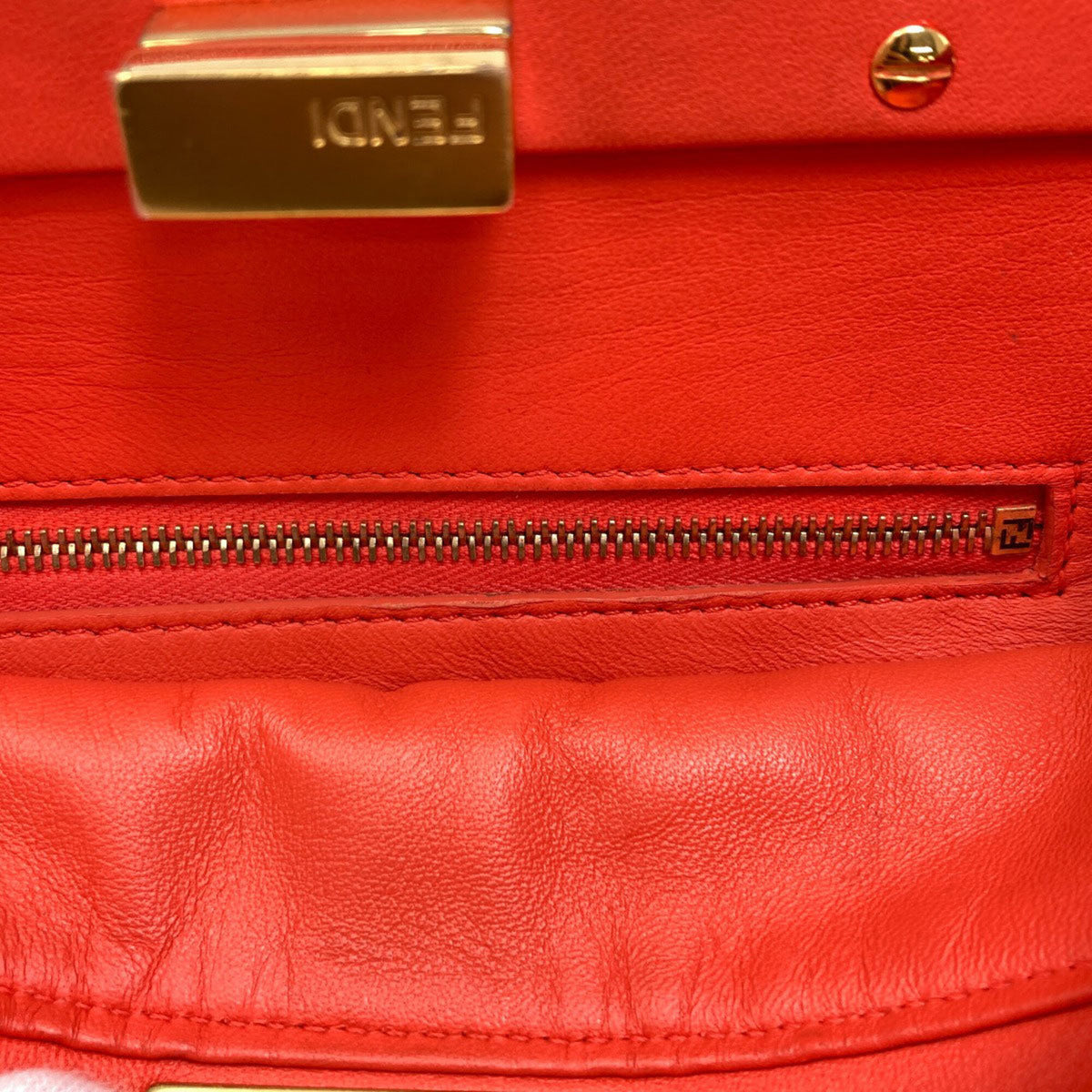 Fendi Orange Leather Handbag (Pre-Owned)