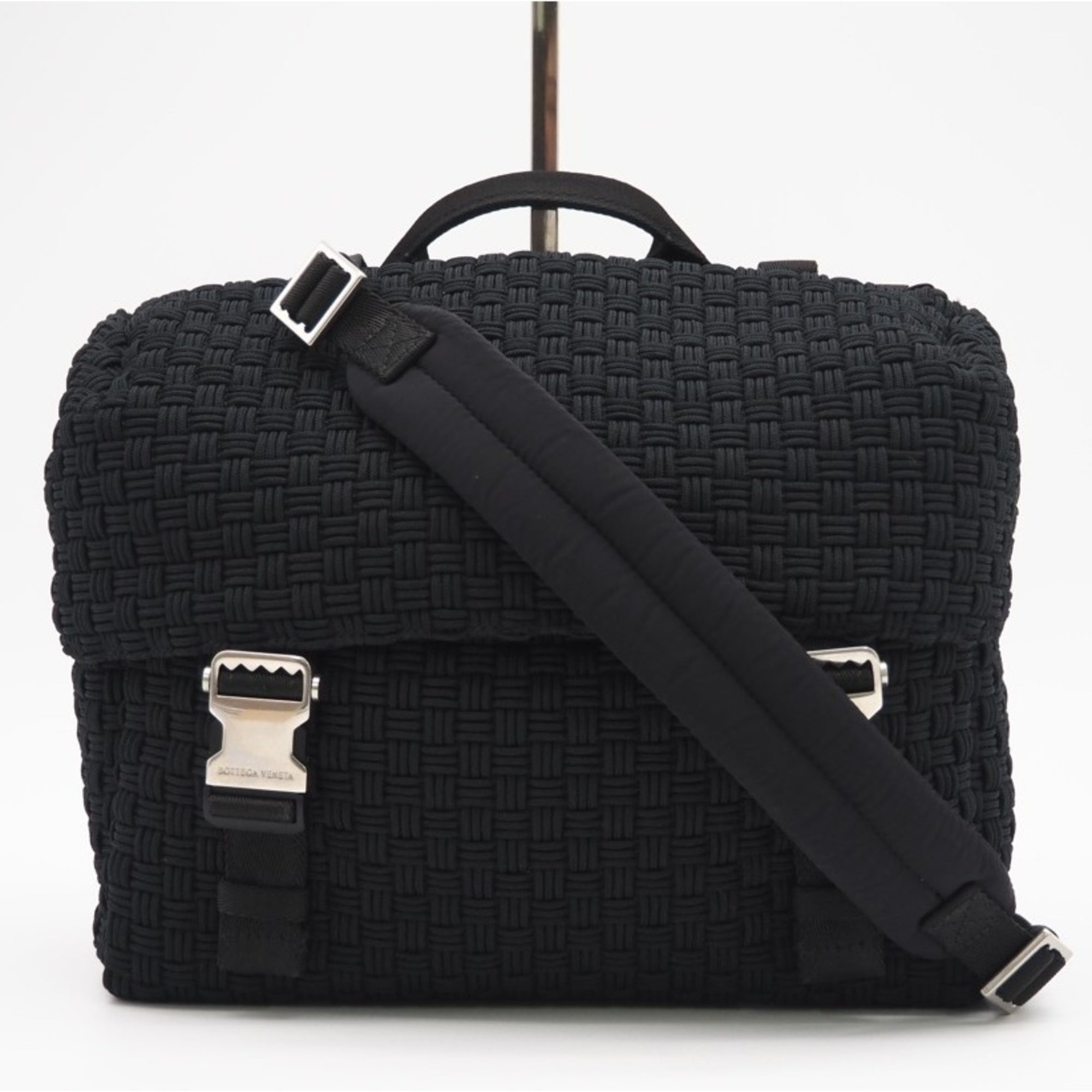 Bottega Veneta Black Nylon Shoulder Bag (Pre-Owned)