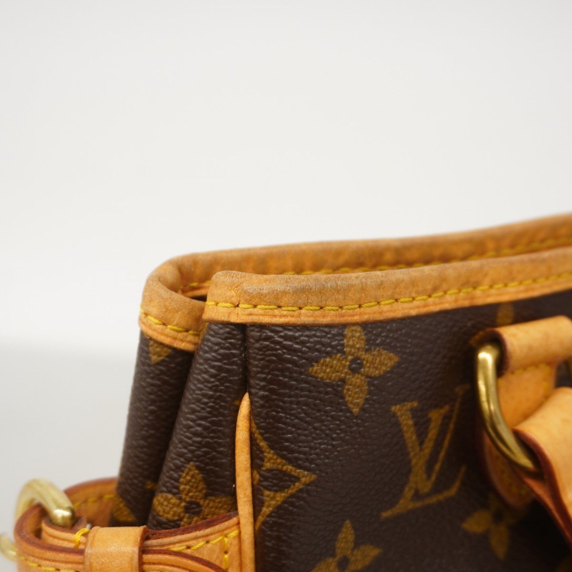 Louis Vuitton Brown Handbag (Pre-Owned)