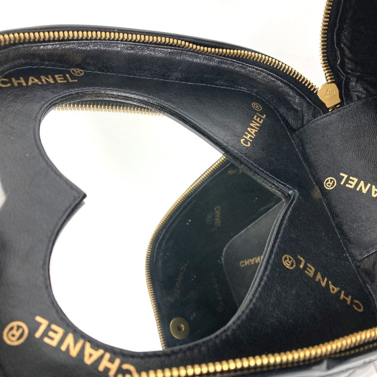 Chanel Matelasse Black Patent Leather Handbag Vanity Bag (Pre-Owned)