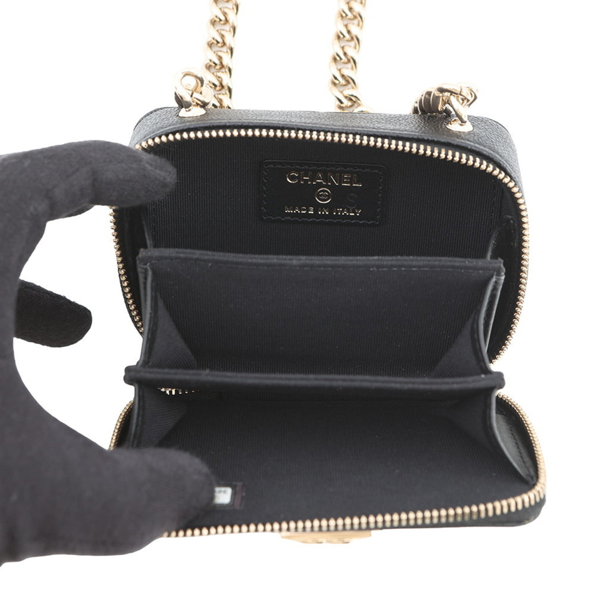 Chanel Black Grained Calfskin Shoulder Bag (Pre-Owned)