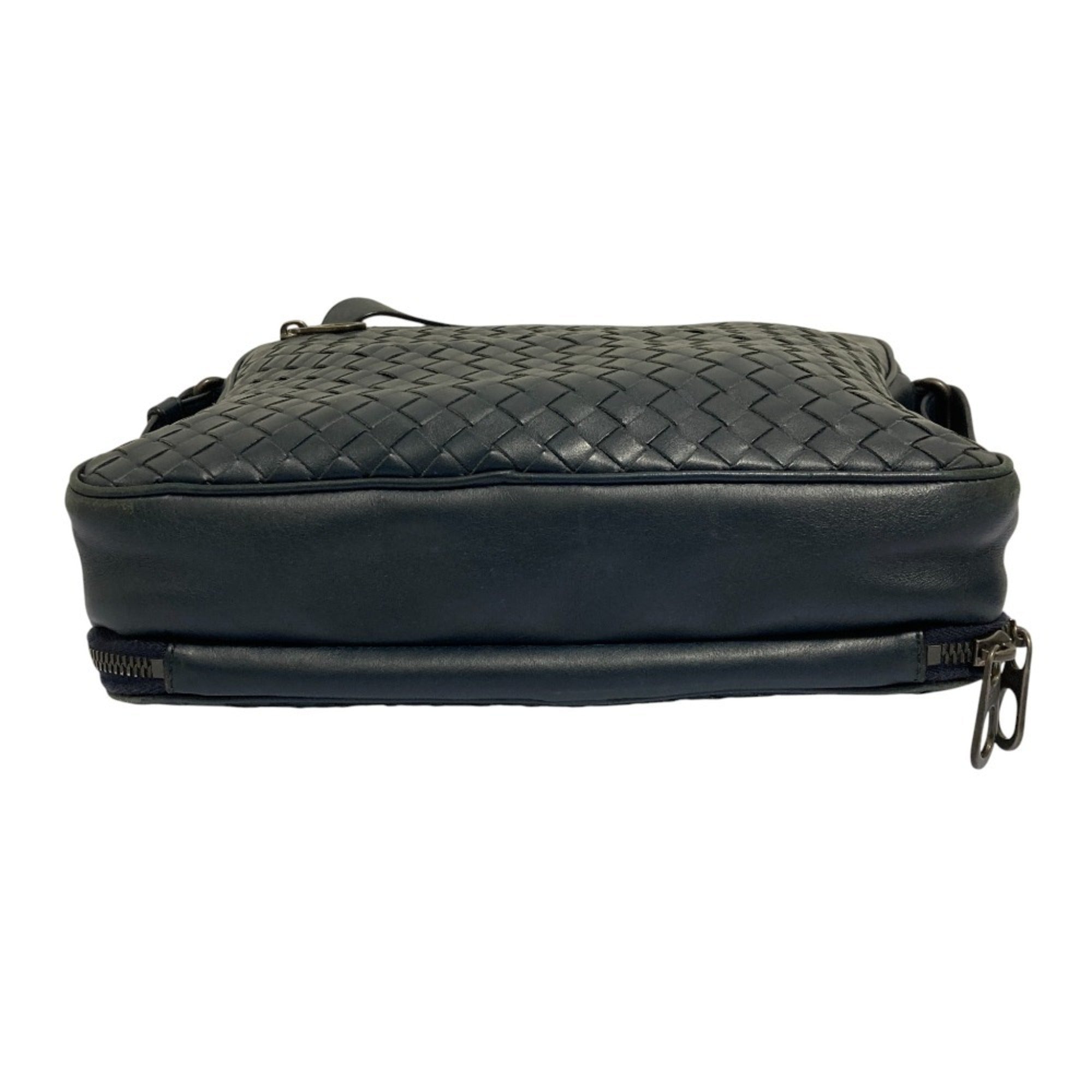 Bottega Veneta Navy Messenger Bag Shoulder Bag (Pre-Owned)