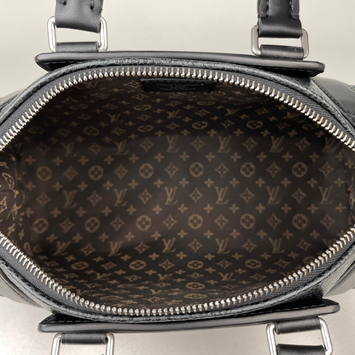 Louis Vuitton Black Noir Leather Handbag (Pre-Owned)