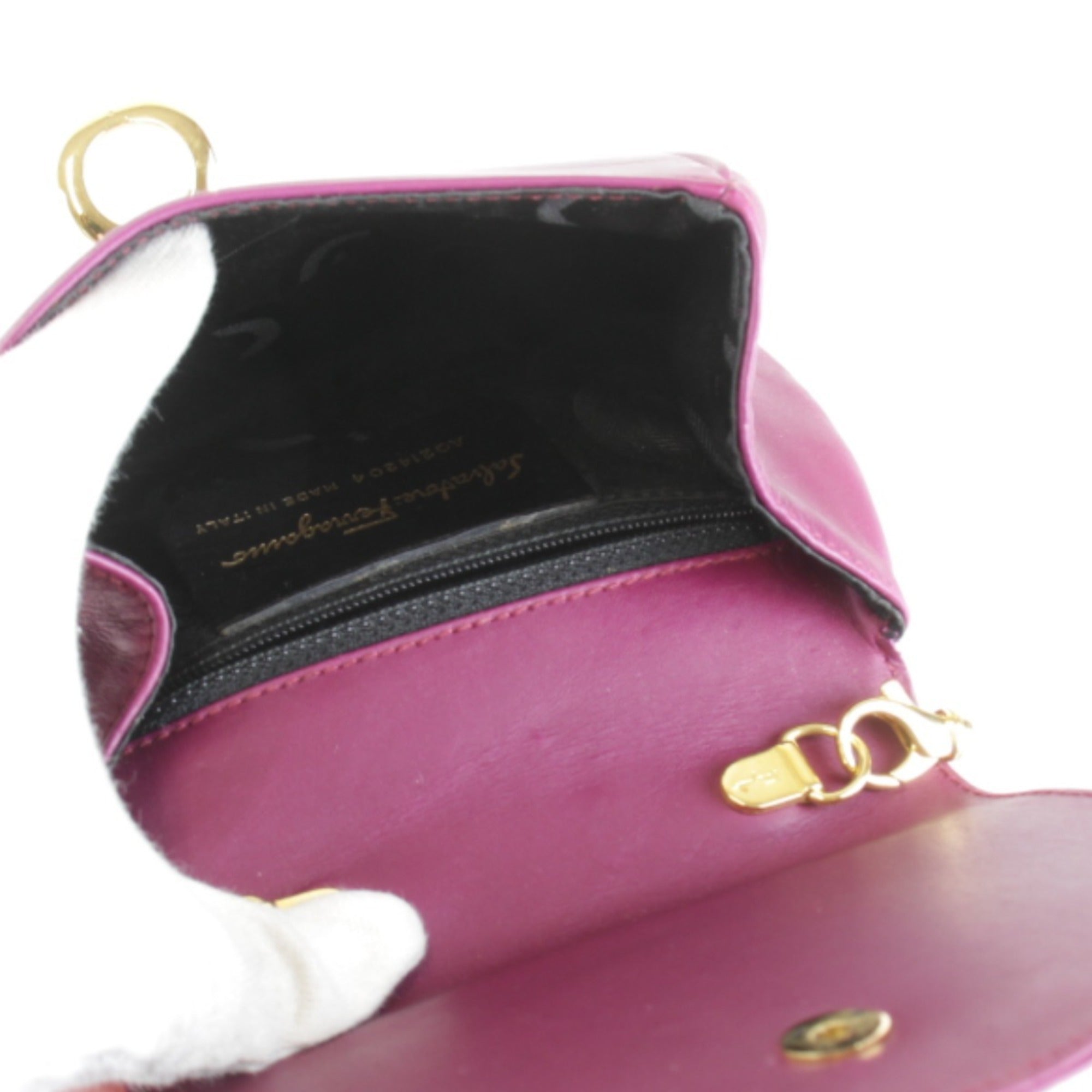 Salvatore Ferragamo Gancini Purple Leather Shoulder Bag (Pre-Owned)