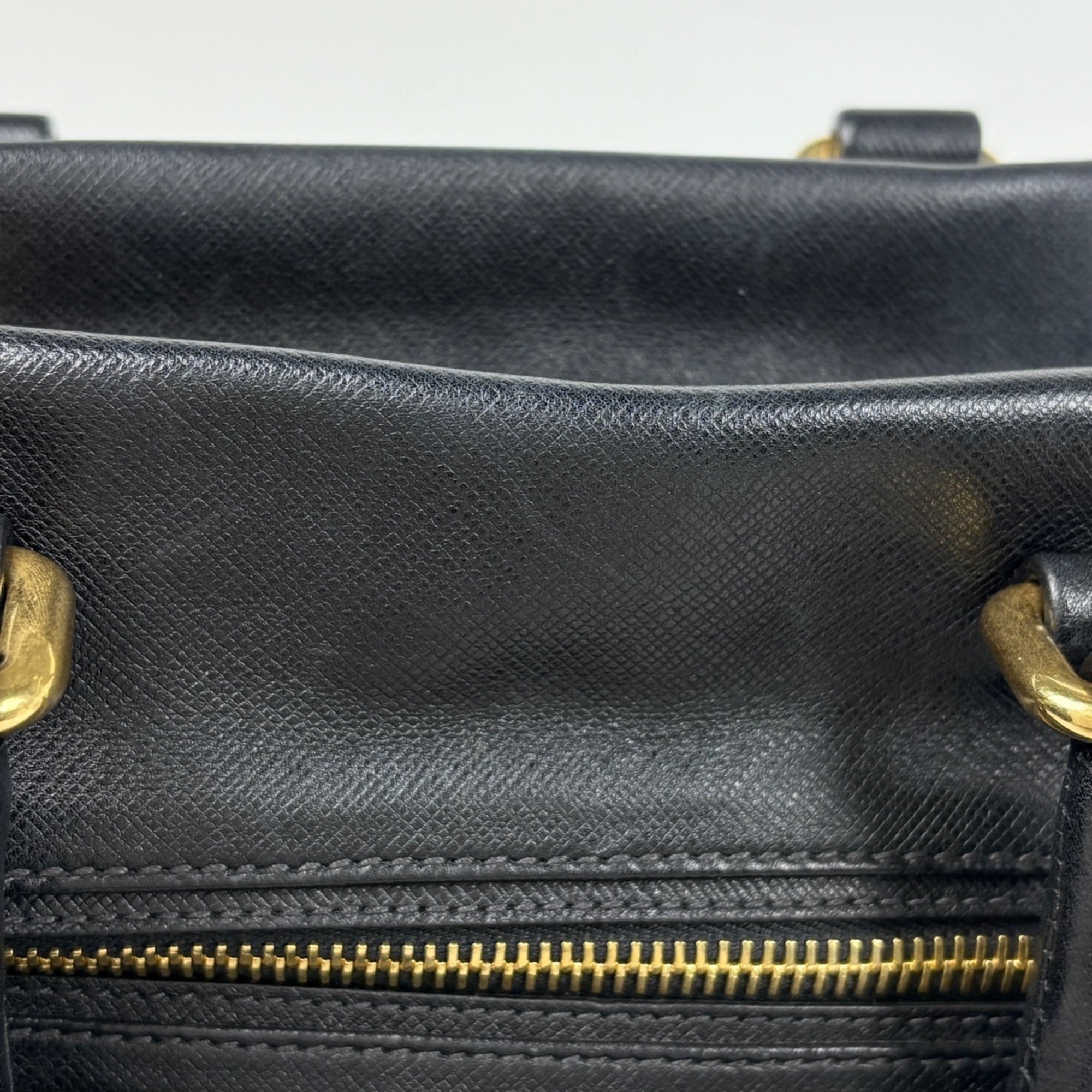 Prada Black Nero Leather Handbag Shoulder Bag (Pre-Owned)
