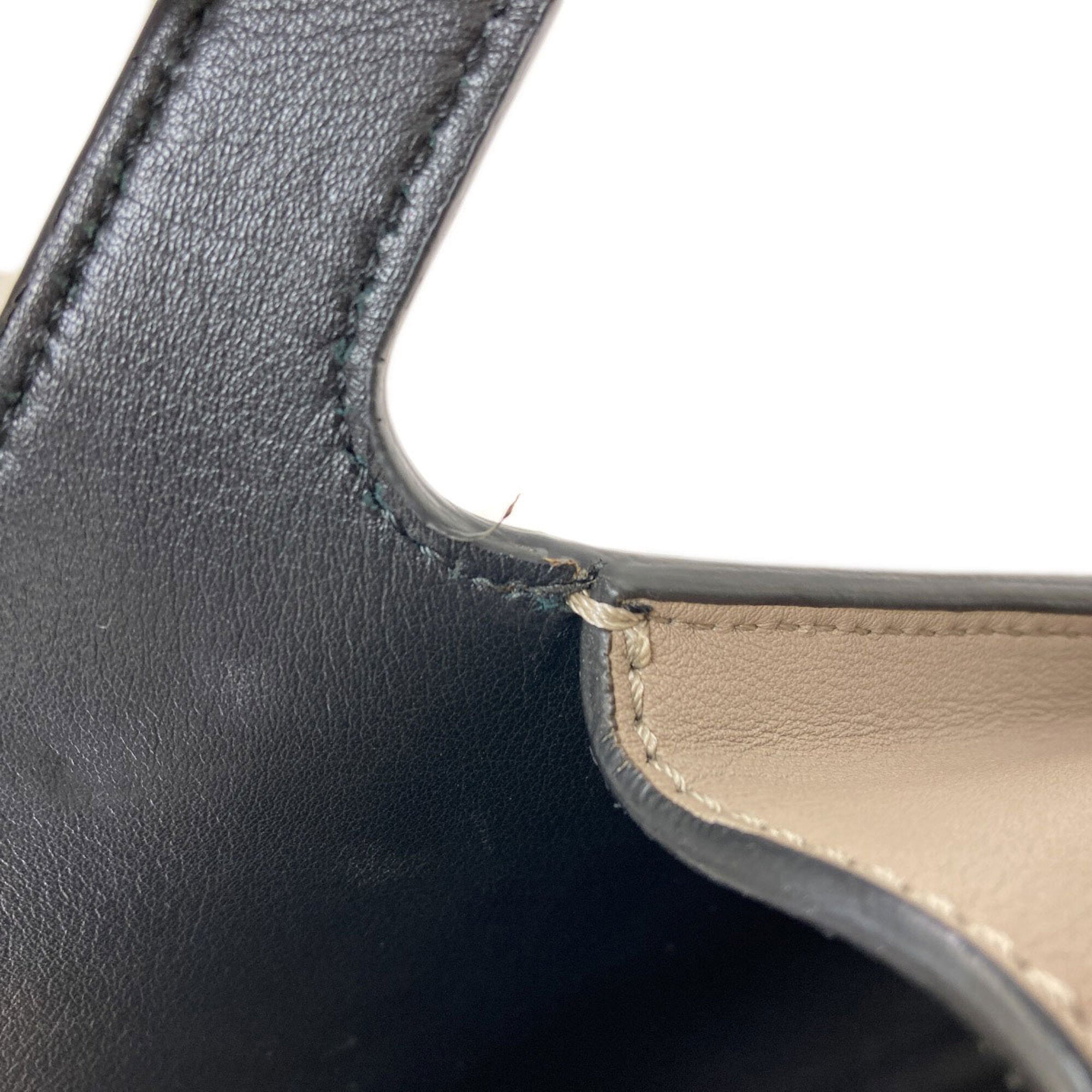 Fendi Grayish Leather Handbag (Pre-Owned)