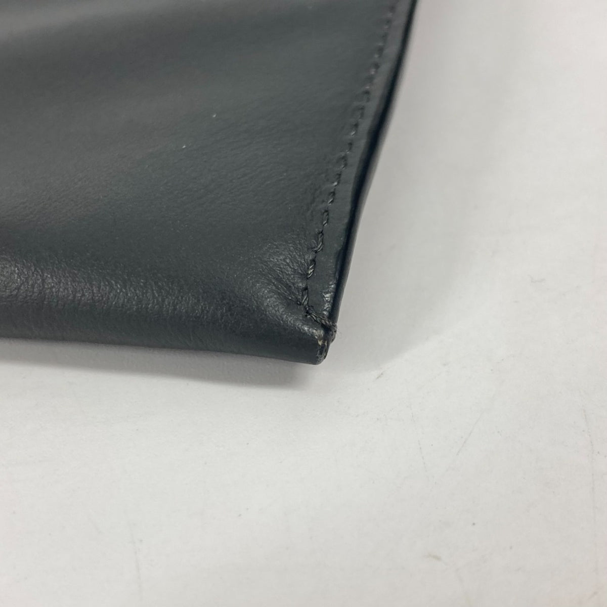 Fendi Gray Leather Clutch Bag (Pre-Owned)