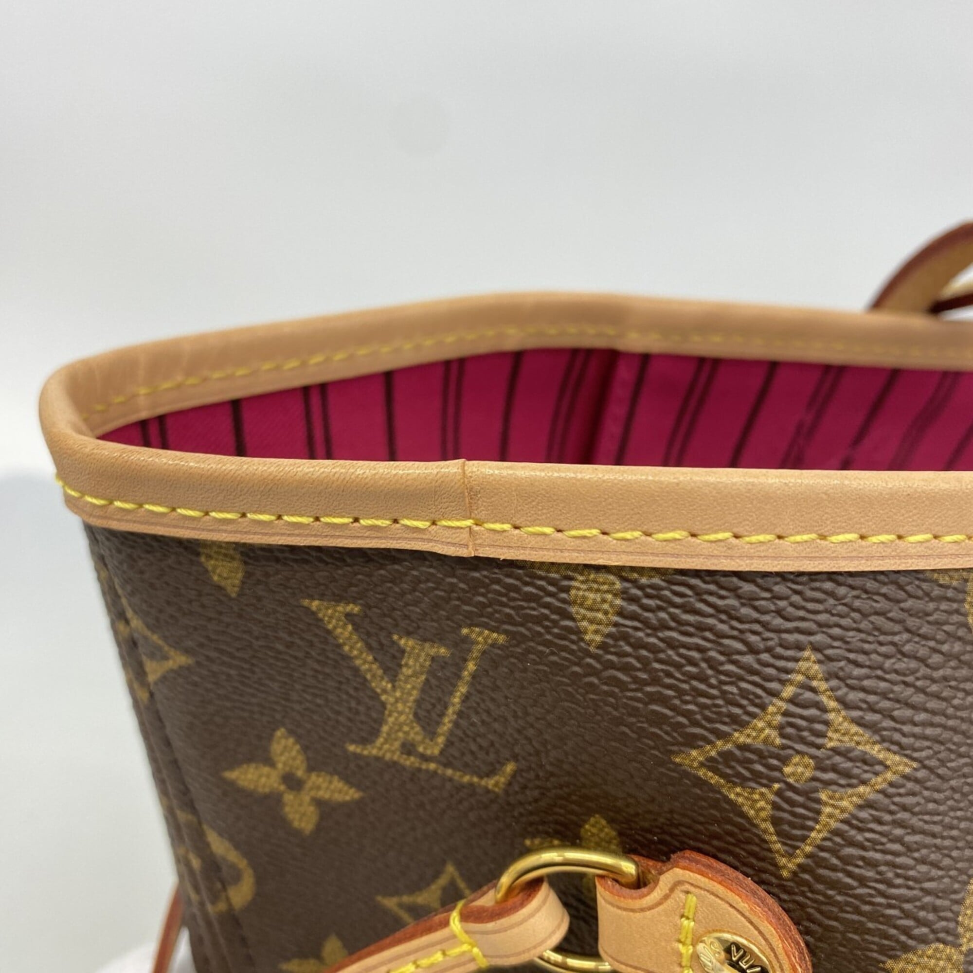 Louis Vuitton Brown Tote Bag (Pre-Owned)