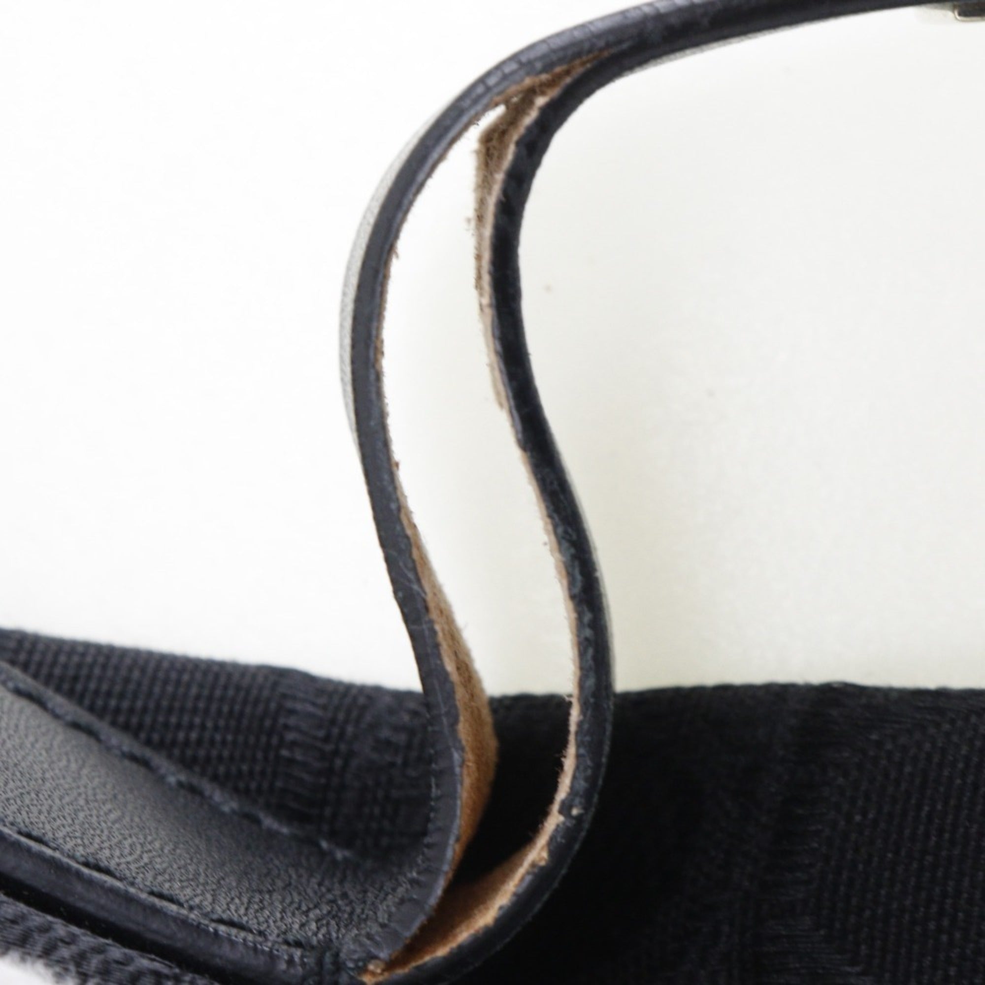 Salvatore Ferragamo Gancini Black Canvas Shoulder Bag (Pre-Owned)