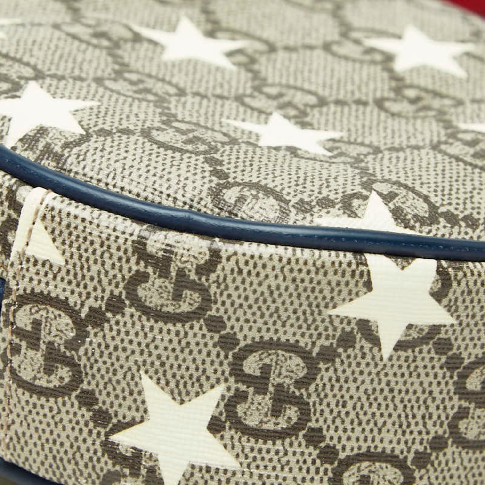 Gucci Beige Navy Pvc Leather Fanny Pack Pouch (Pre-Owned)