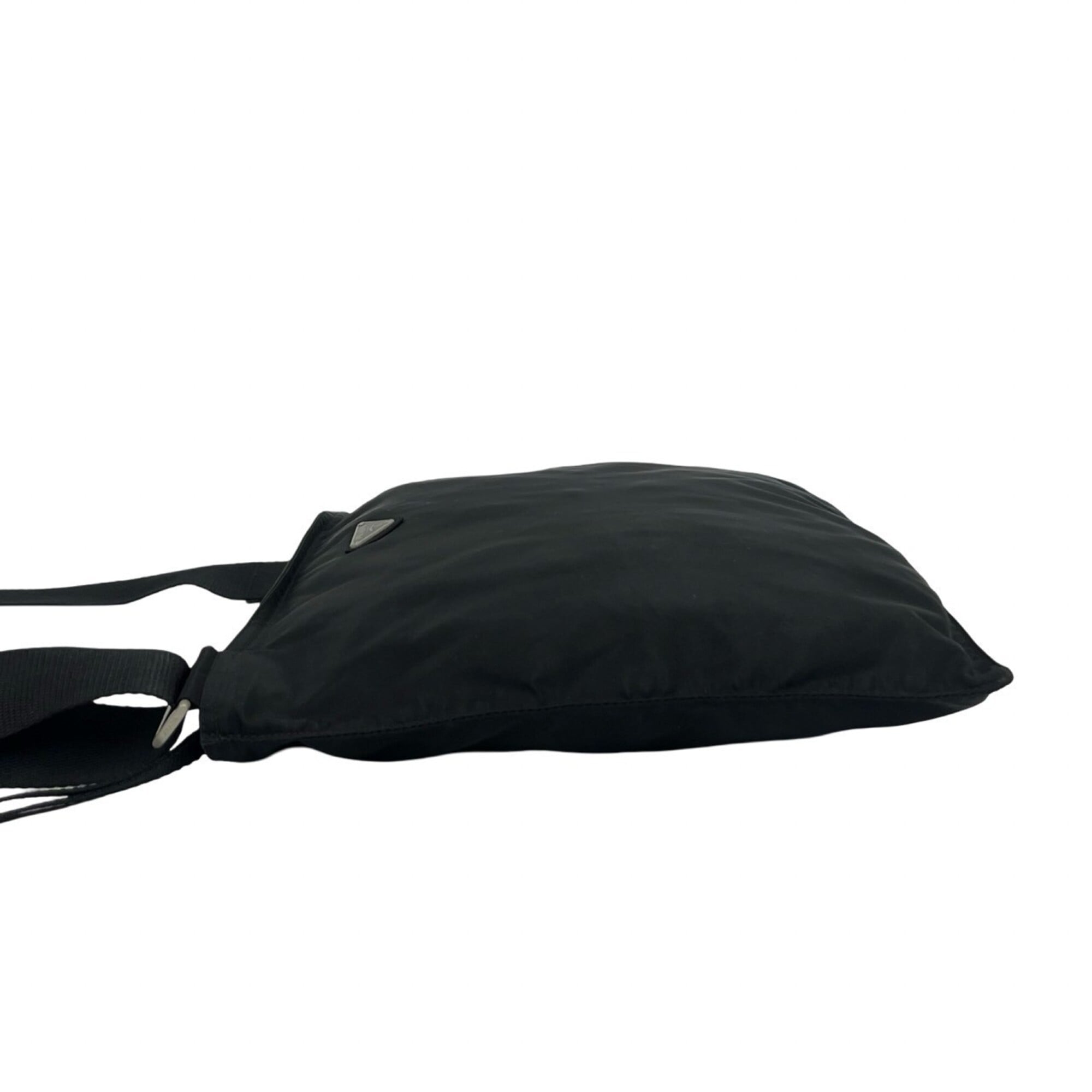 Prada Black Nylon Shoulder Bag (Pre-Owned)