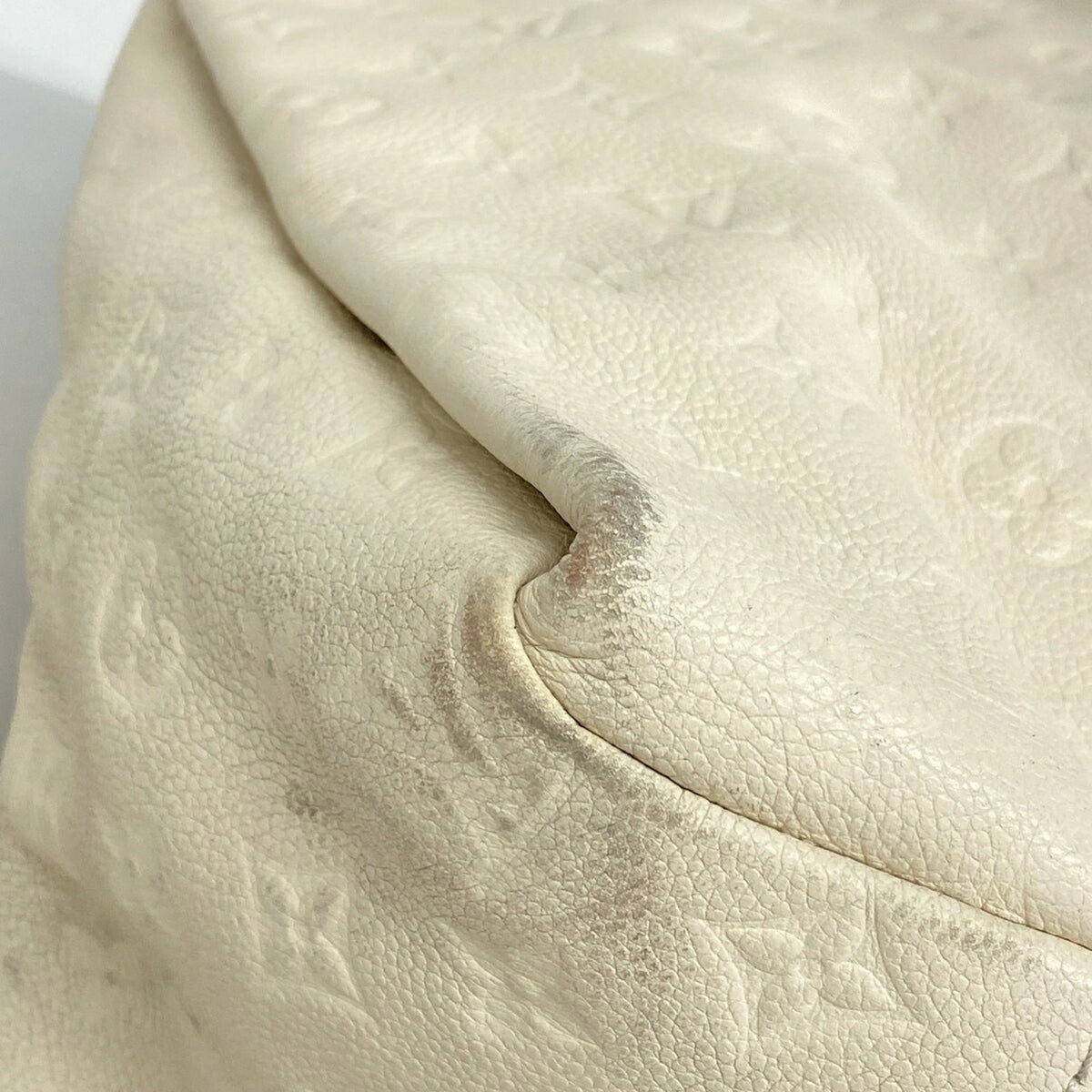 Louis Vuitton Neige Shoulder Bag (Pre-Owned)