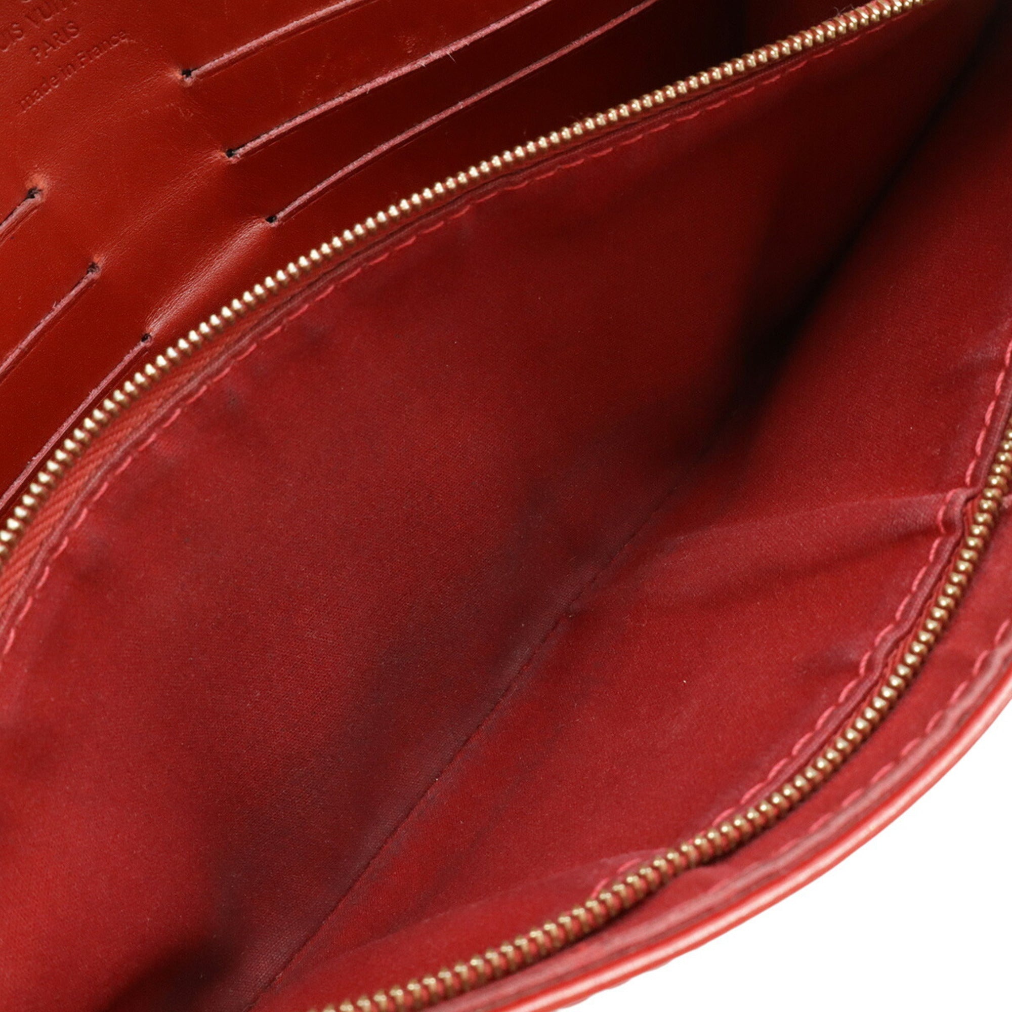 Louis Vuitton Red Color Clutch Bag Shoulder Bag (Pre-Owned)