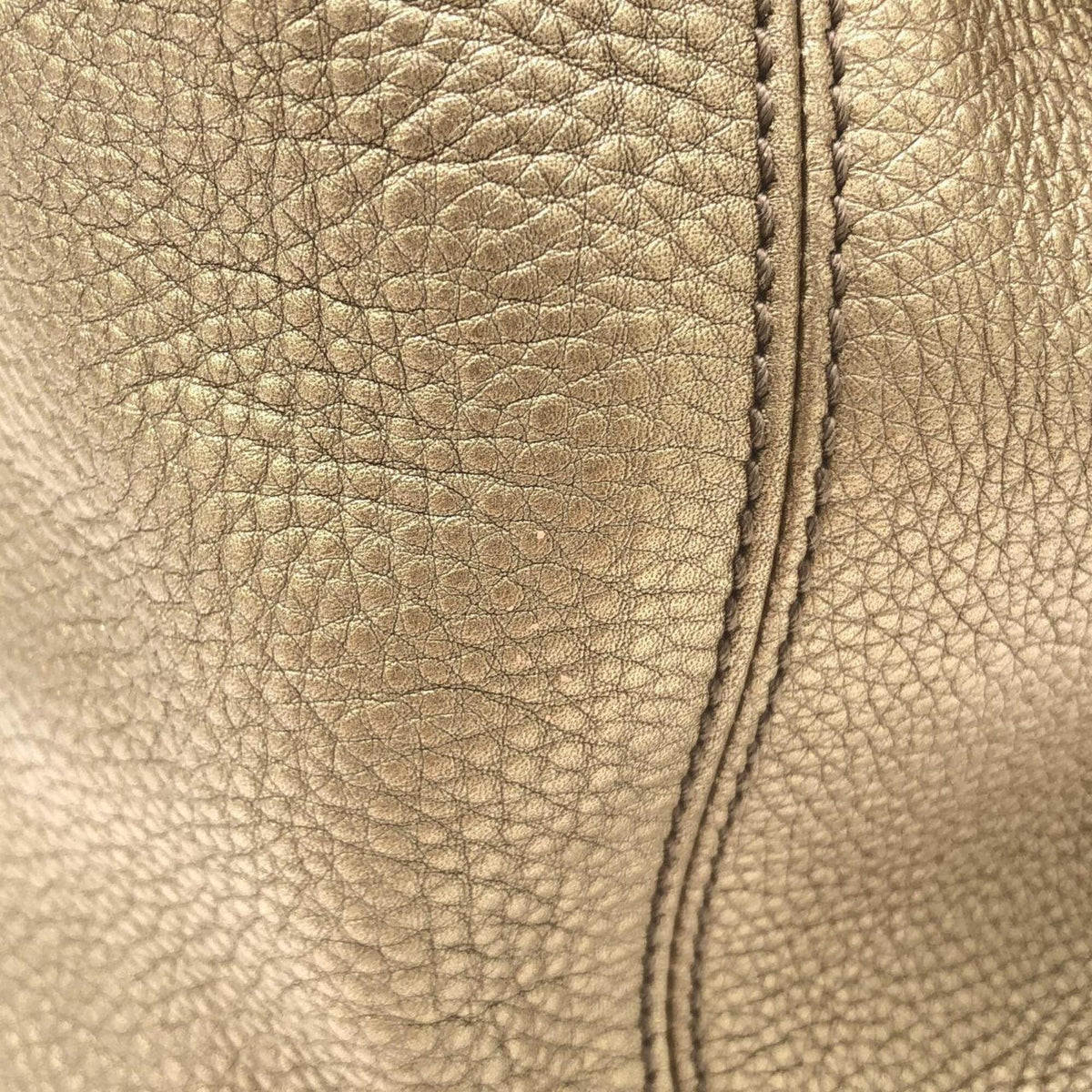 Gucci Metallic Beige Metallic Gold Leather Shoulder Bag (Pre-Owned)