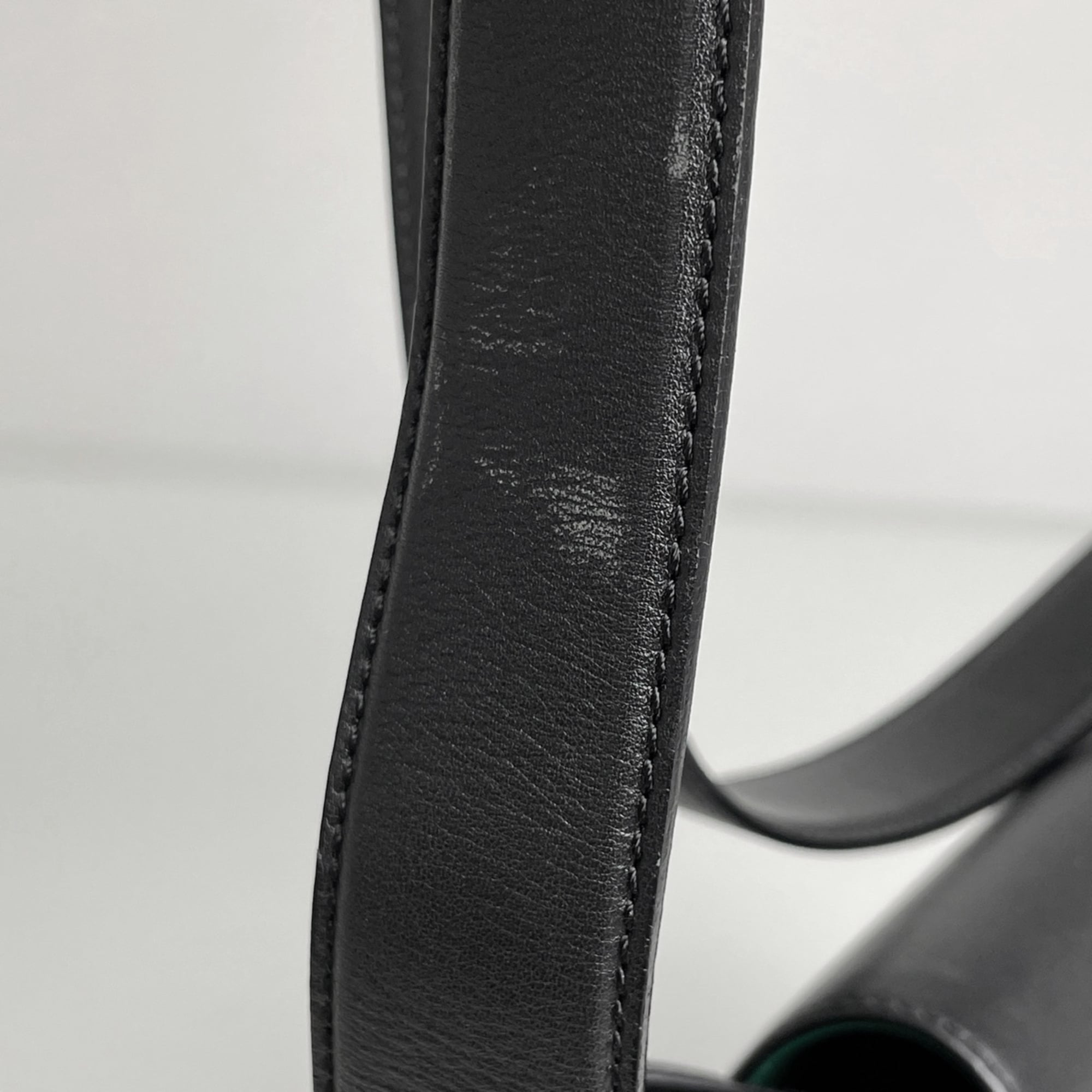 Cartier Panthère Black Leather Shoulder Bag (Pre-Owned)