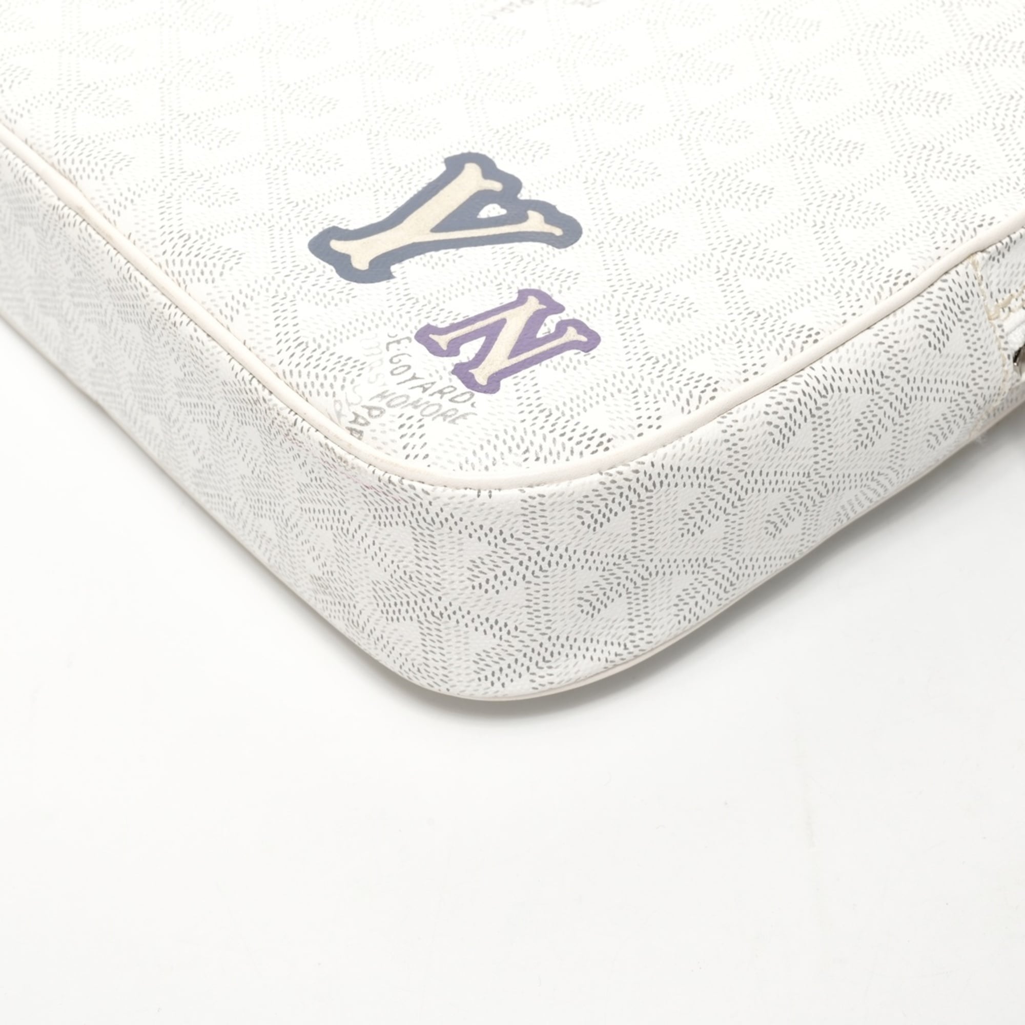 Goyard Yona White Handbag (Pre-Owned)