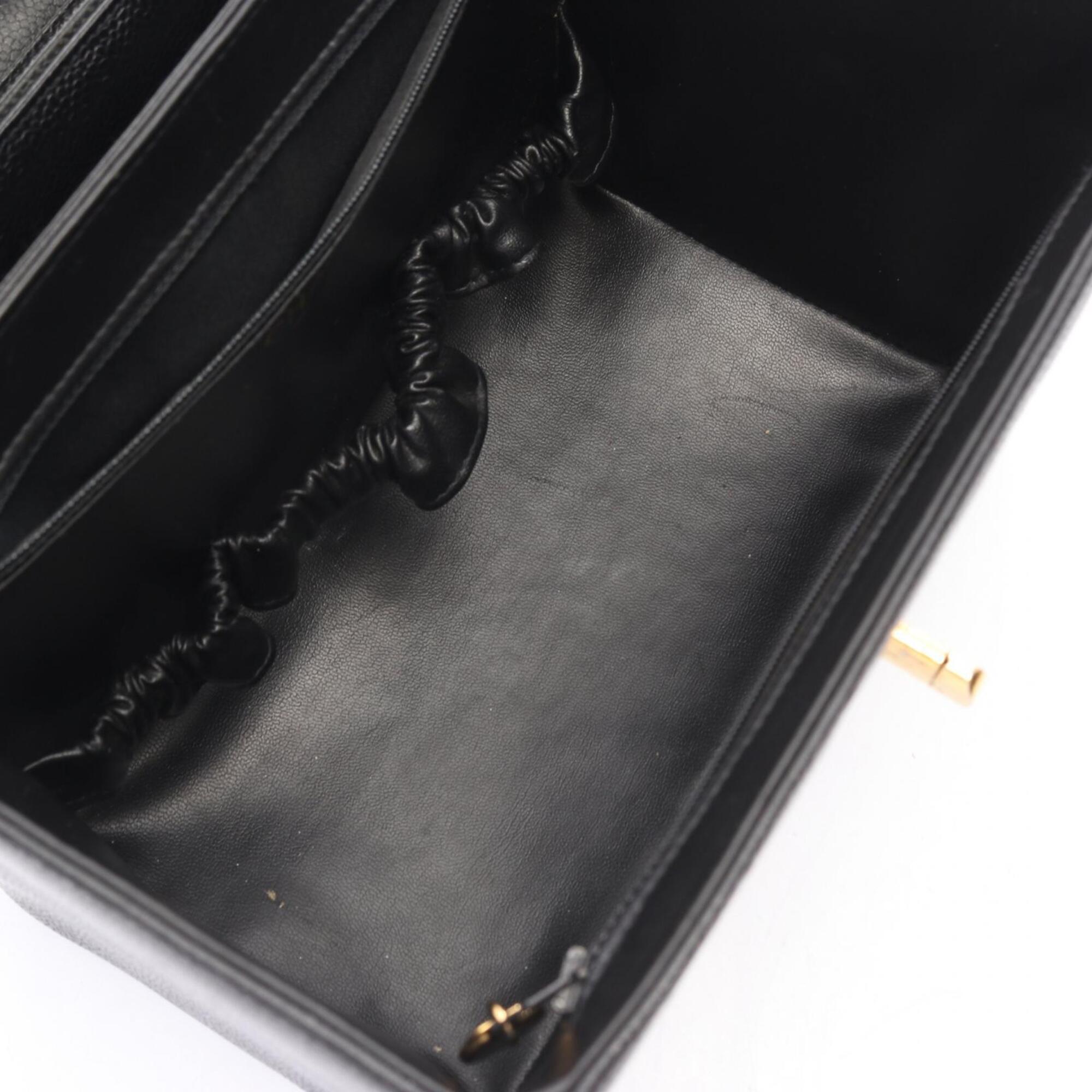 Chanel Black Grained Calfskin Handbag (Pre-Owned)
