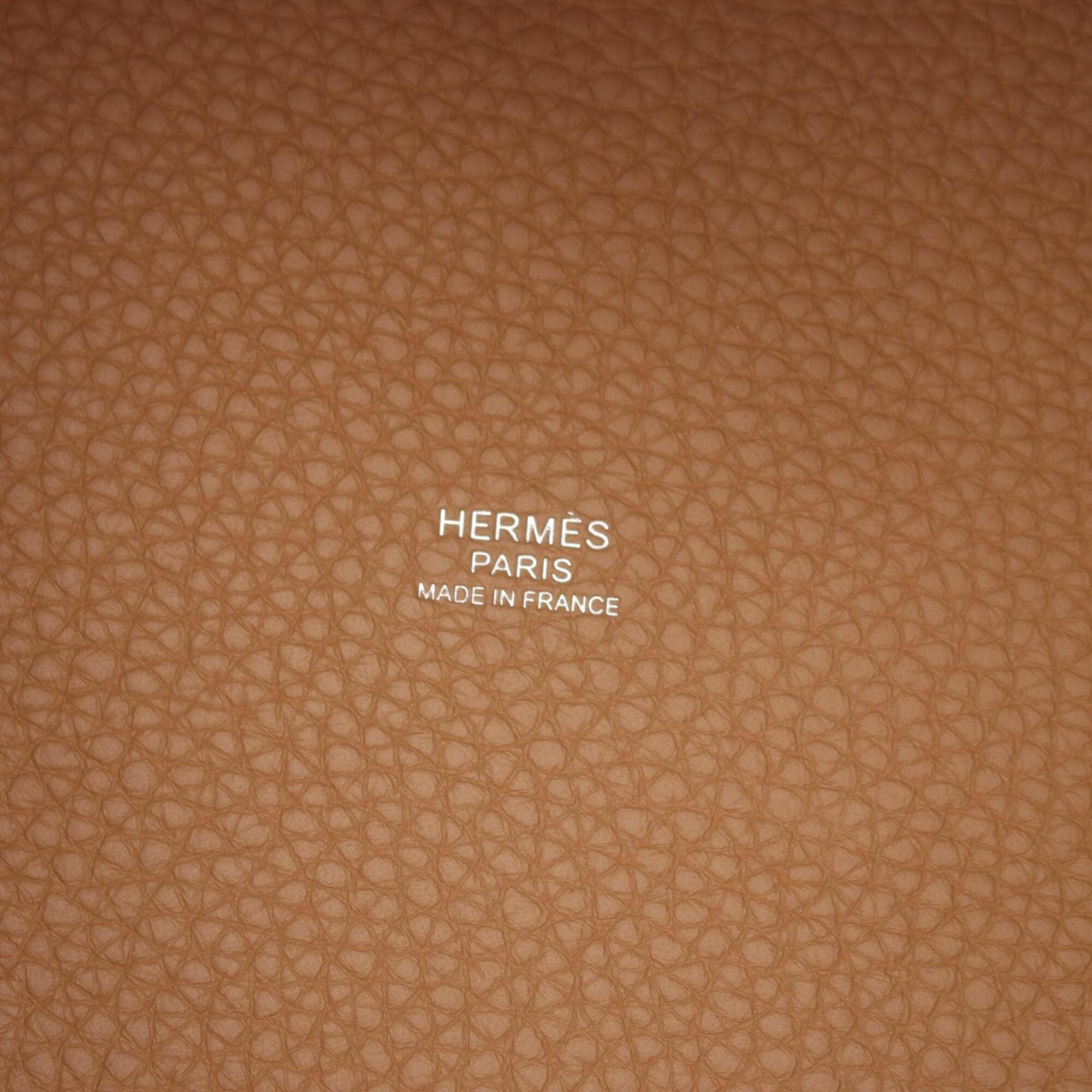 Hermes Beige Taurillon Clemence Leather Handbag (Pre-Owned)