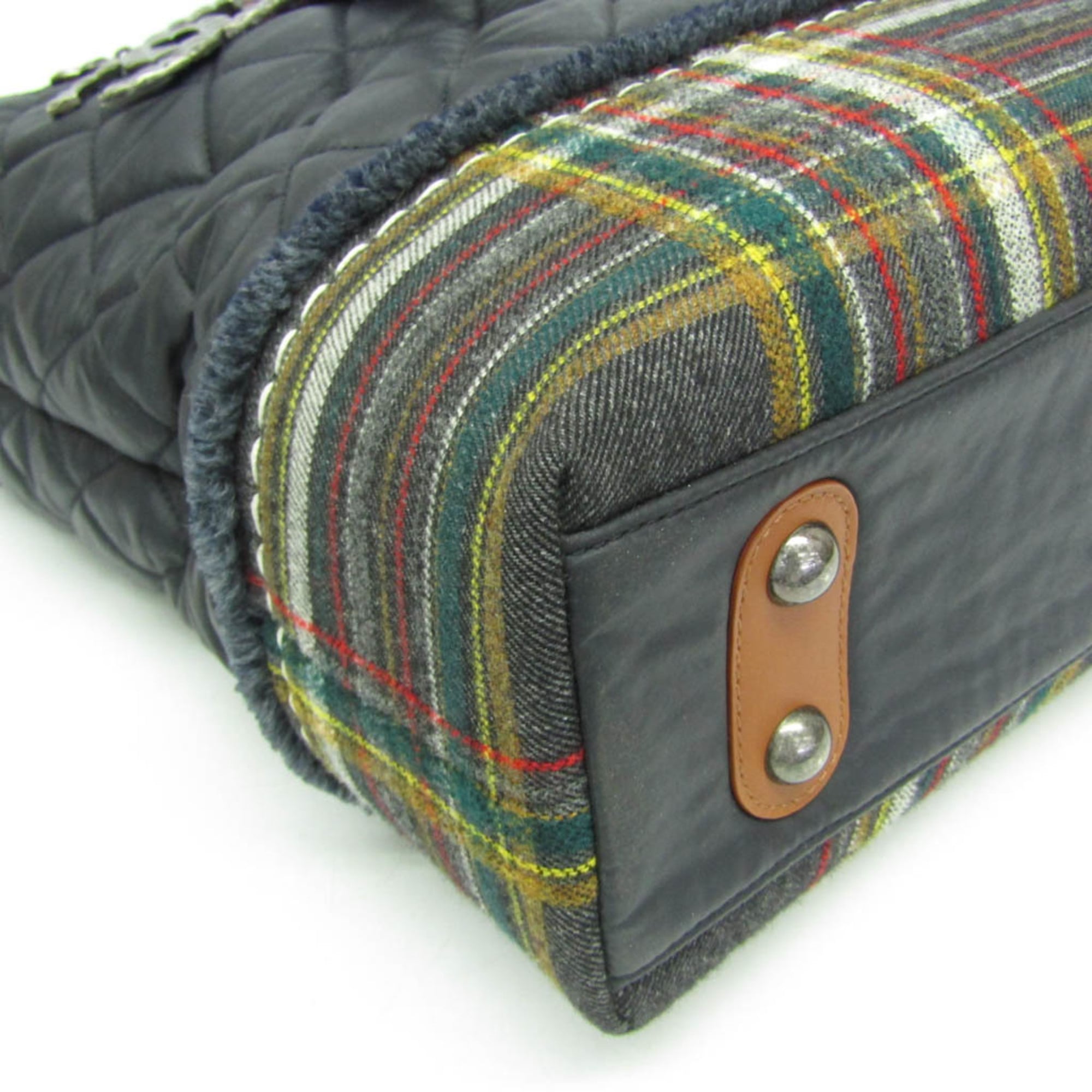 Chanel Paris-Edinburgh Tote Quilted Mixed Coated Canvas With Flannel Multicolour Tweed Tote Bag Bag (Pre-Owned)