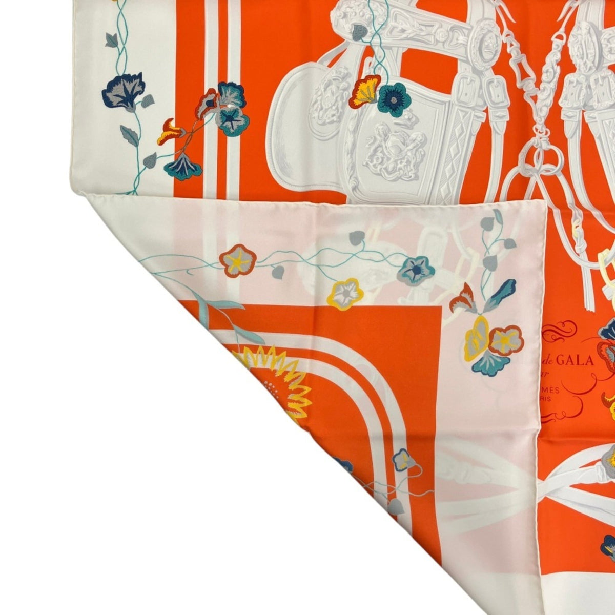 Hermes Orange White Silk (Pre-Owned)