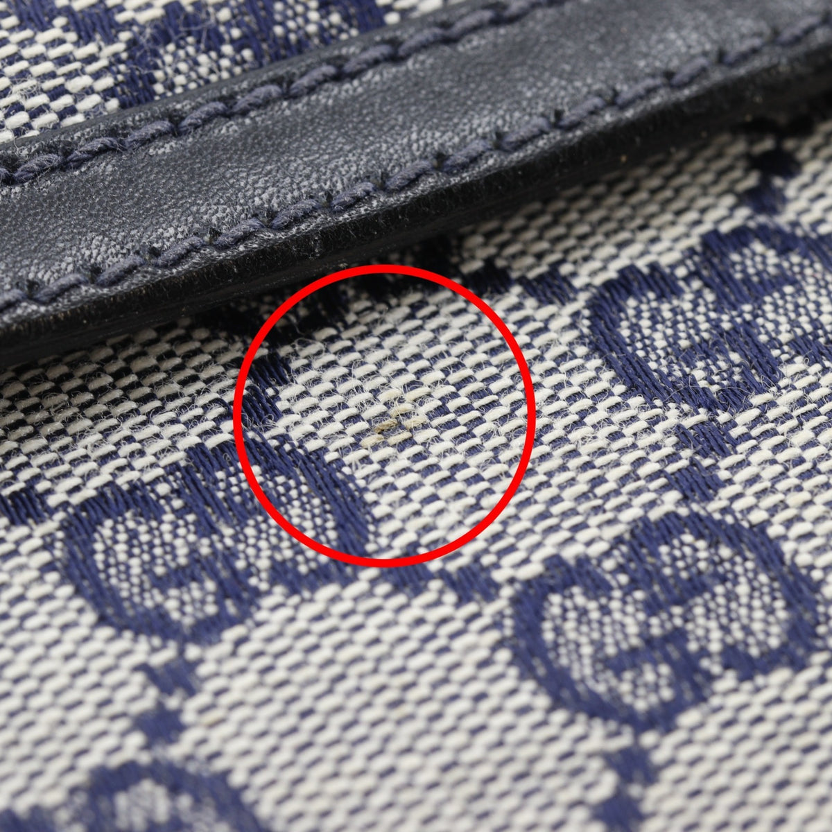 Gucci Navy Gg Canvas Shoulder Bag (Pre-Owned)