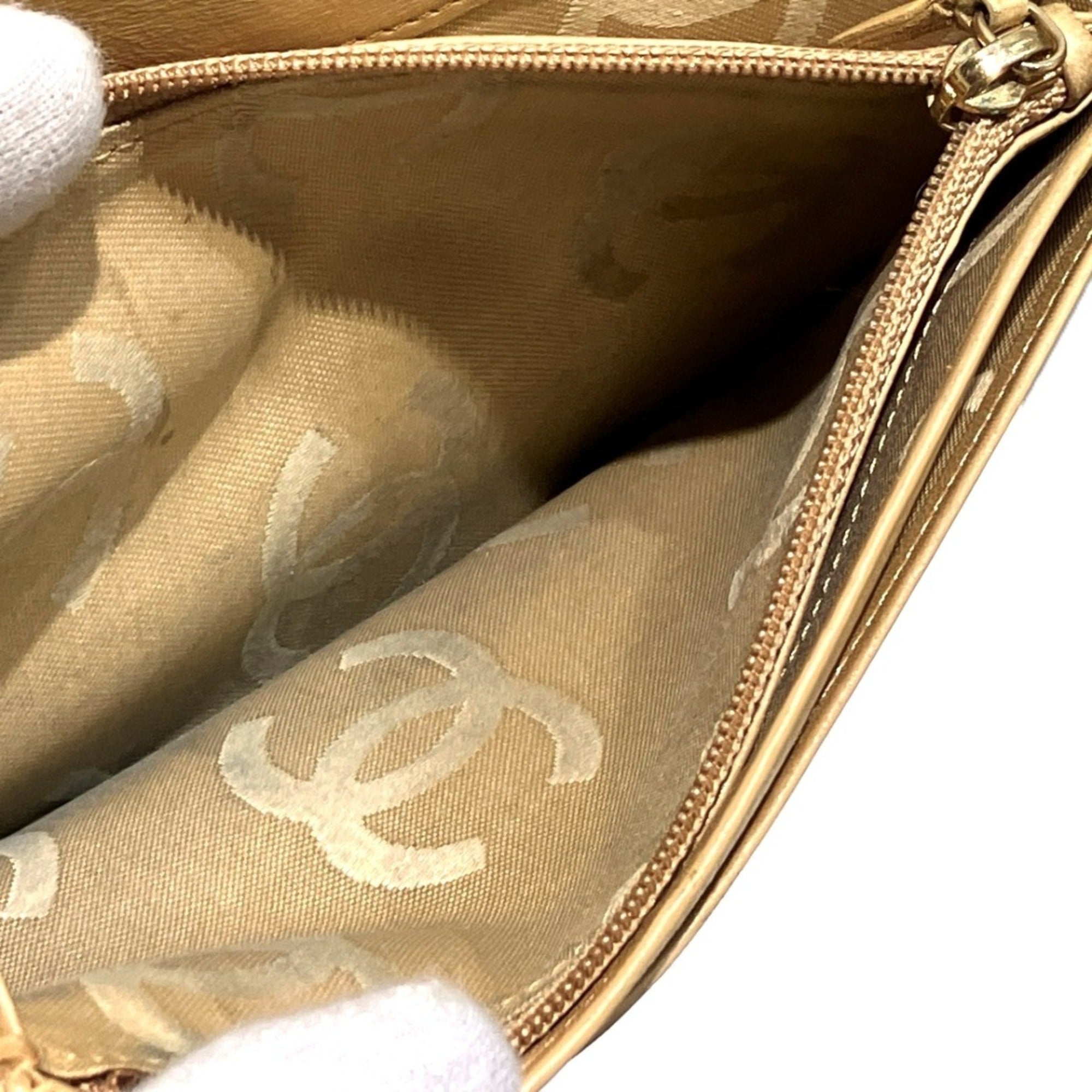 Chanel Beige Grained Calfskin Wallet (Bi-Fold) (Pre-Owned)