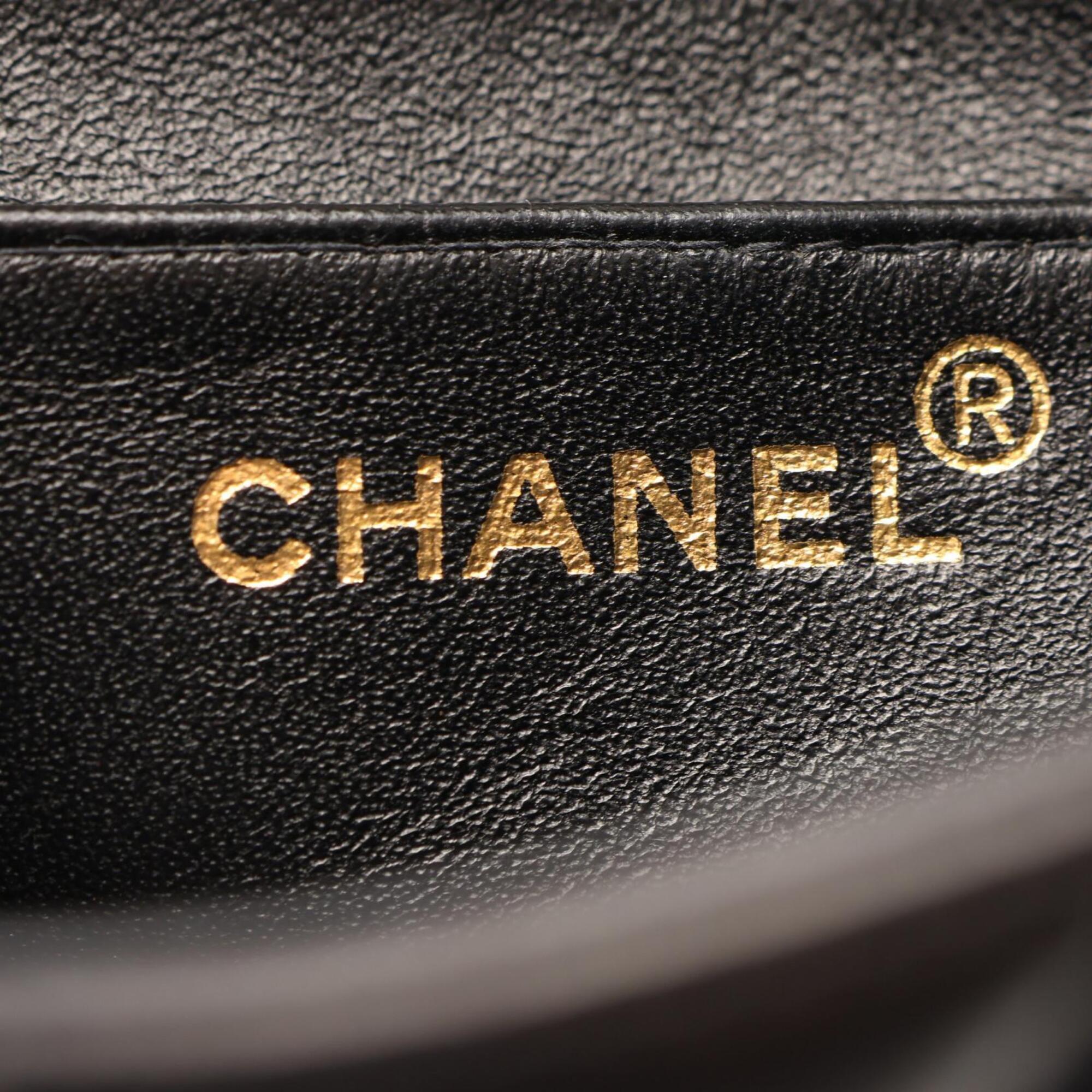 Chanel Black Leather Handbag Shoulder Bag (Pre-Owned)
