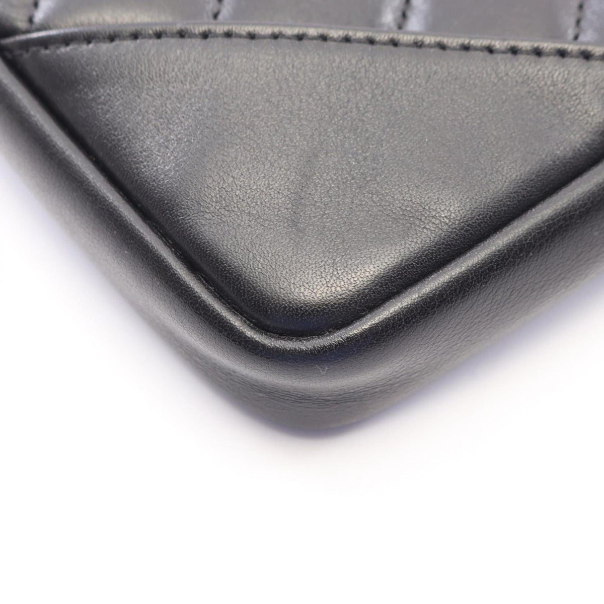 Chanel Black Leather Handbag Shoulder Bag (Pre-Owned)