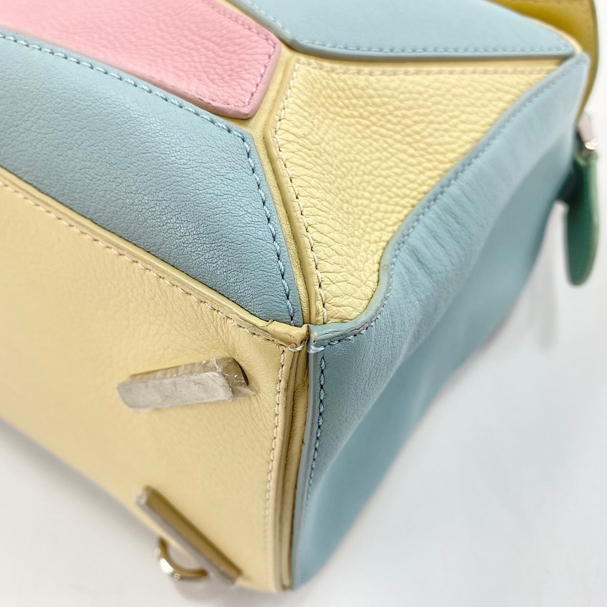 Loewe Puzzle Multi-Color Leather Handbag (Pre-Owned)