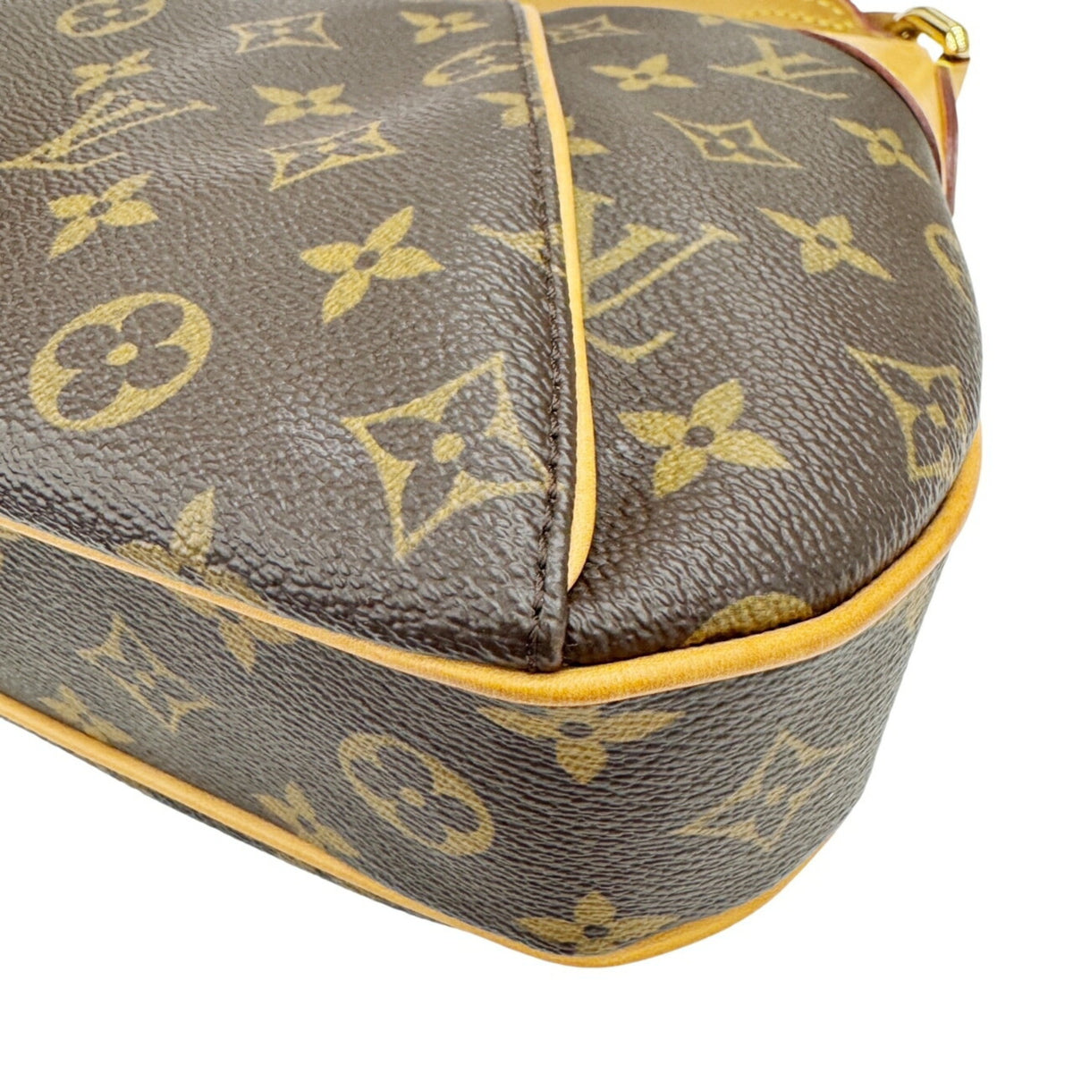 Louis Vuitton Monogram Brown Monogram Shoulder Bag (Pre-Owned)