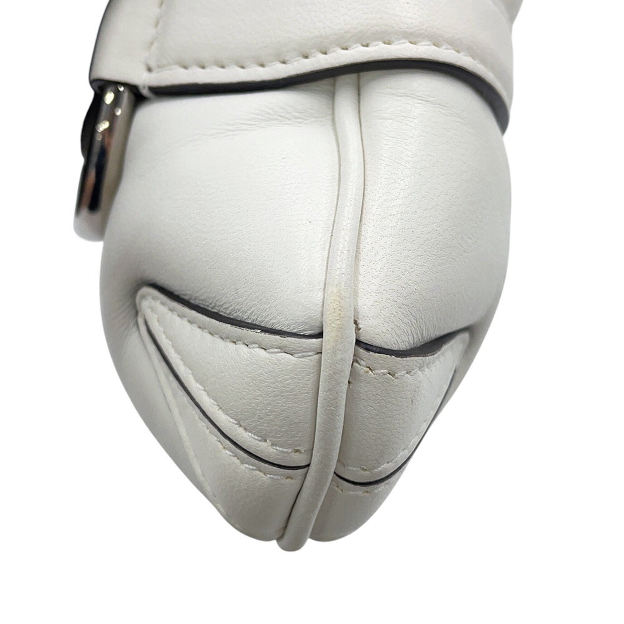 Gucci Horsebit White Leather Handbag (Pre-Owned)
