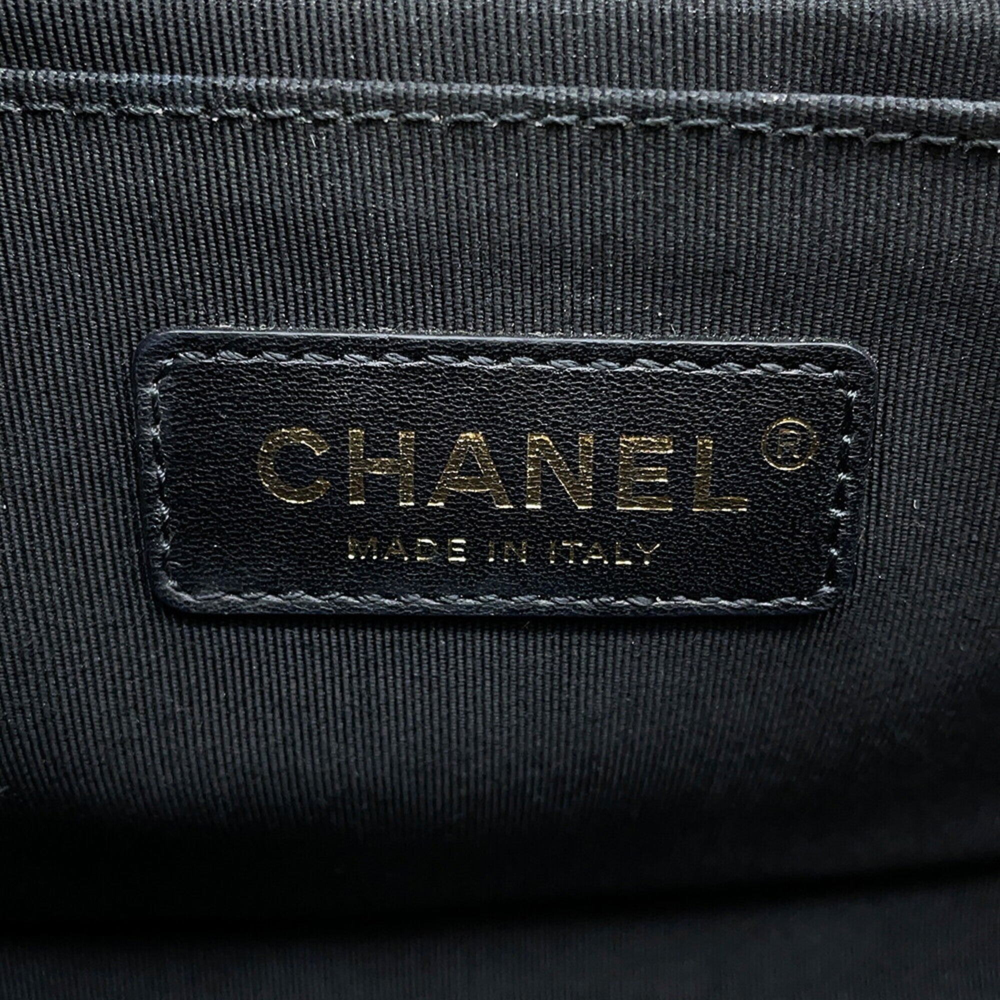 Chanel Matelasse Black Grained Calfskin Handbag Shoulder Bag (Pre-Owned)