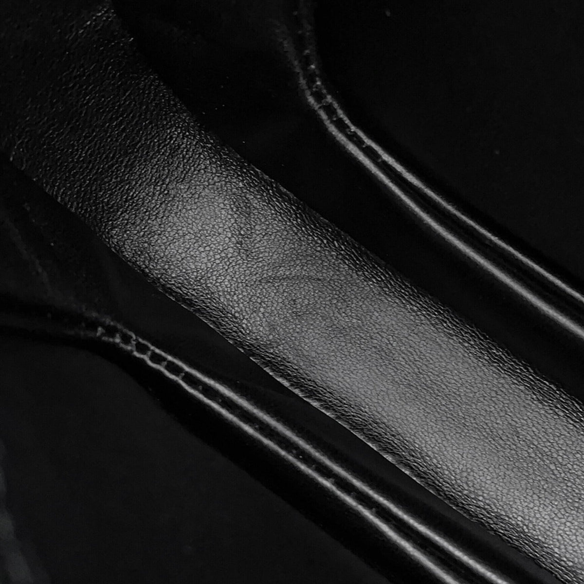 Gucci Black Leather Handbag (Pre-Owned)