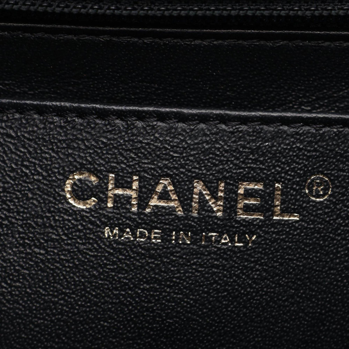 Chanel Black Leather Handbag Shoulder Bag (Pre-Owned)