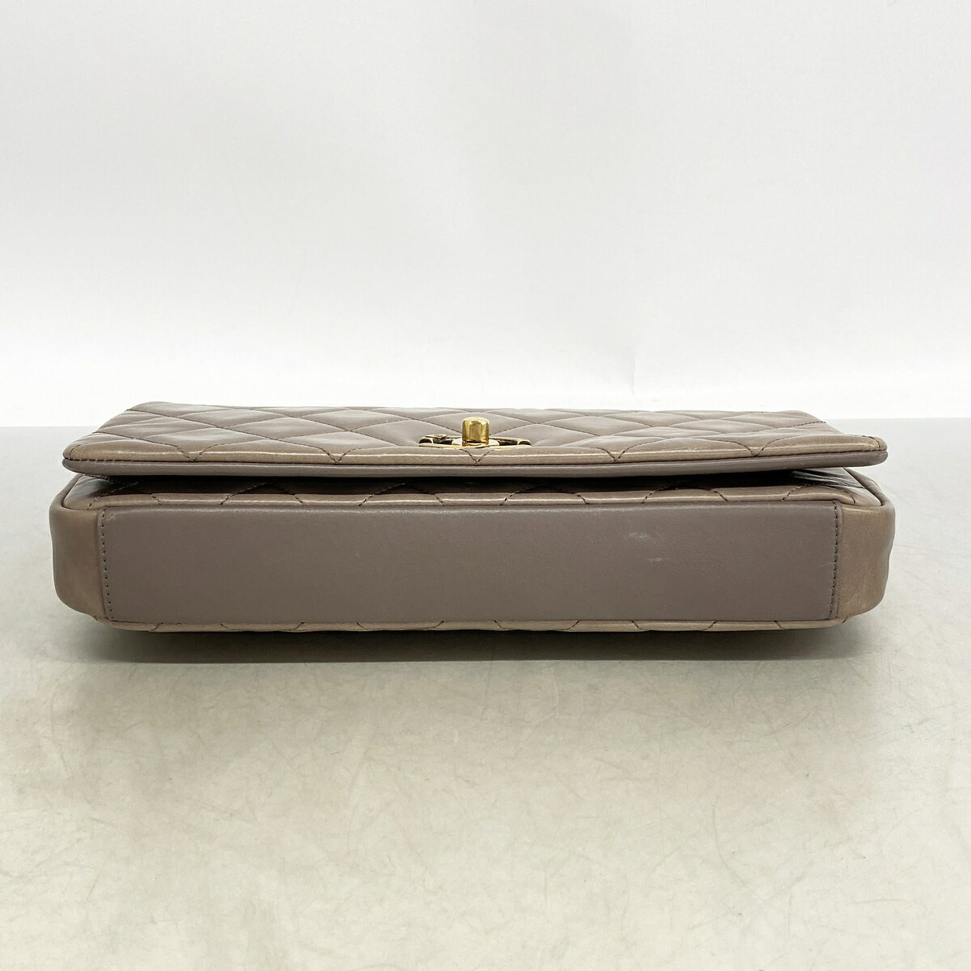 Chanel Grayish Leather Shoulder Bag (Pre-Owned)