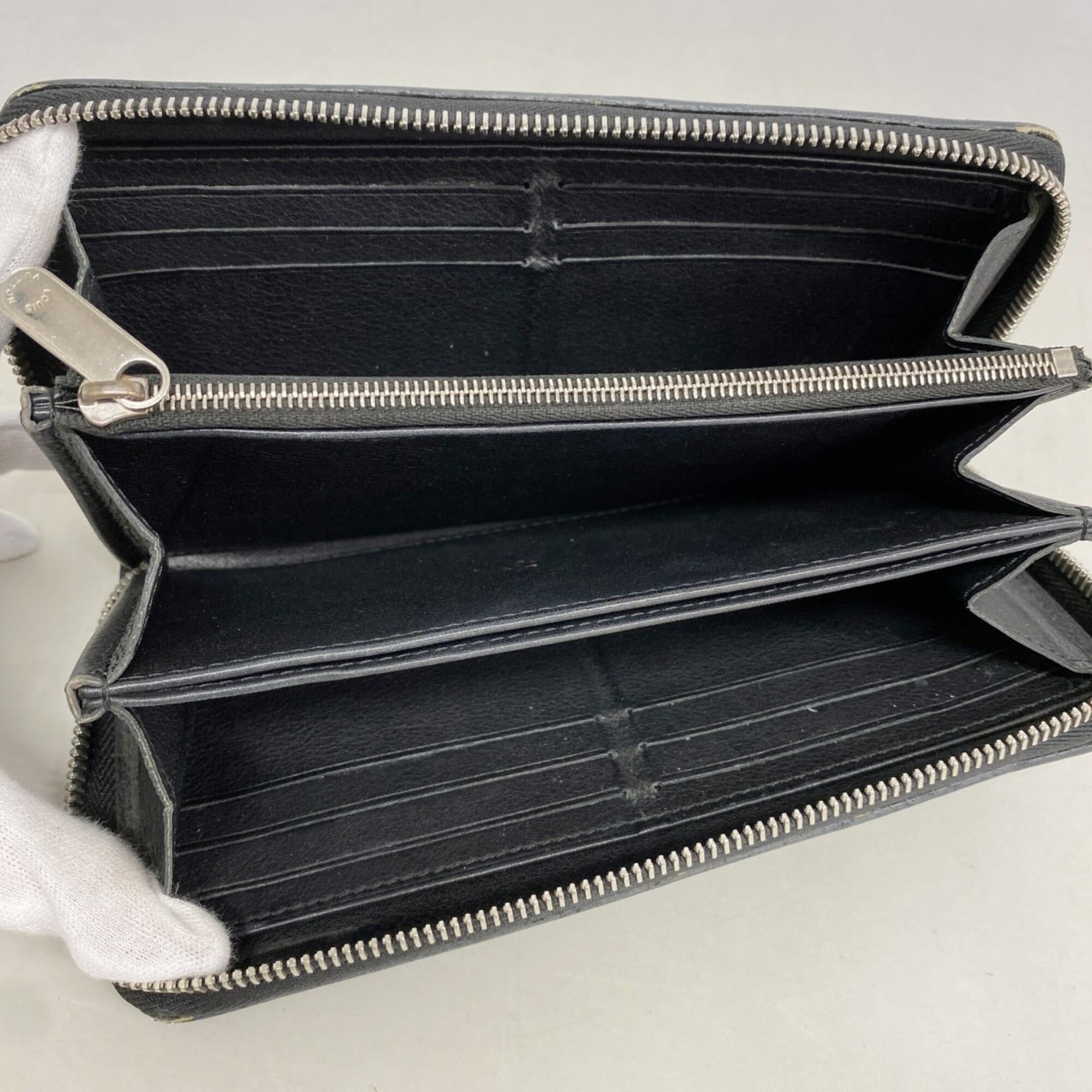 Louis Vuitton Noir Long Wallet (Bi-Fold) (Pre-Owned)