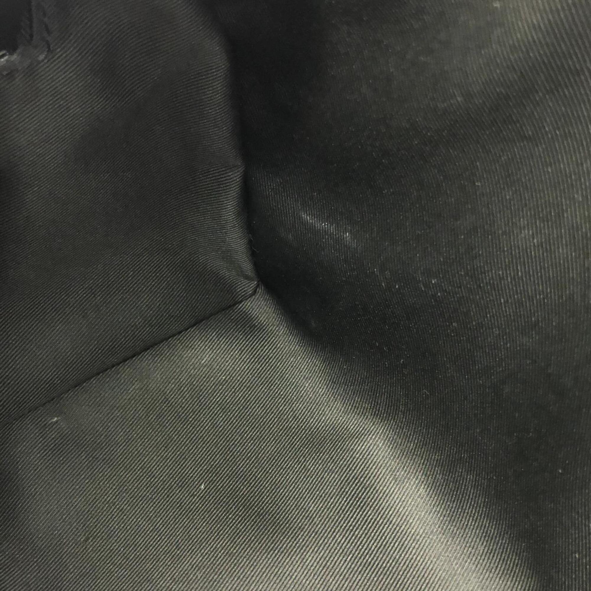 Louis Vuitton Black Leather Shoulder Bag (Pre-Owned)