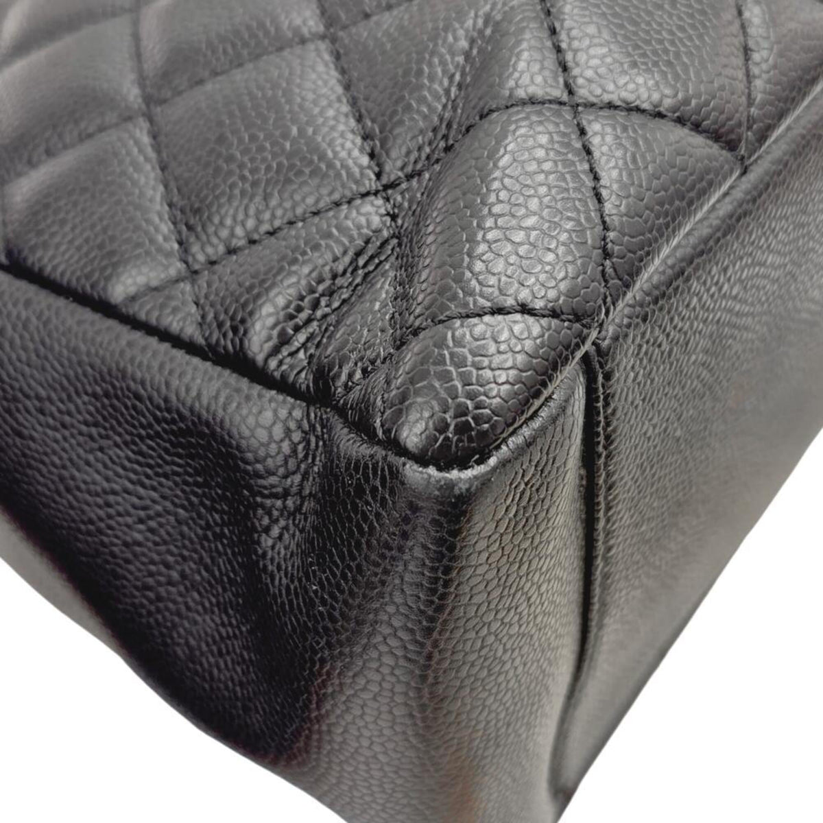 Chanel Black Grained Calfskin Tote Bag (Pre-Owned)