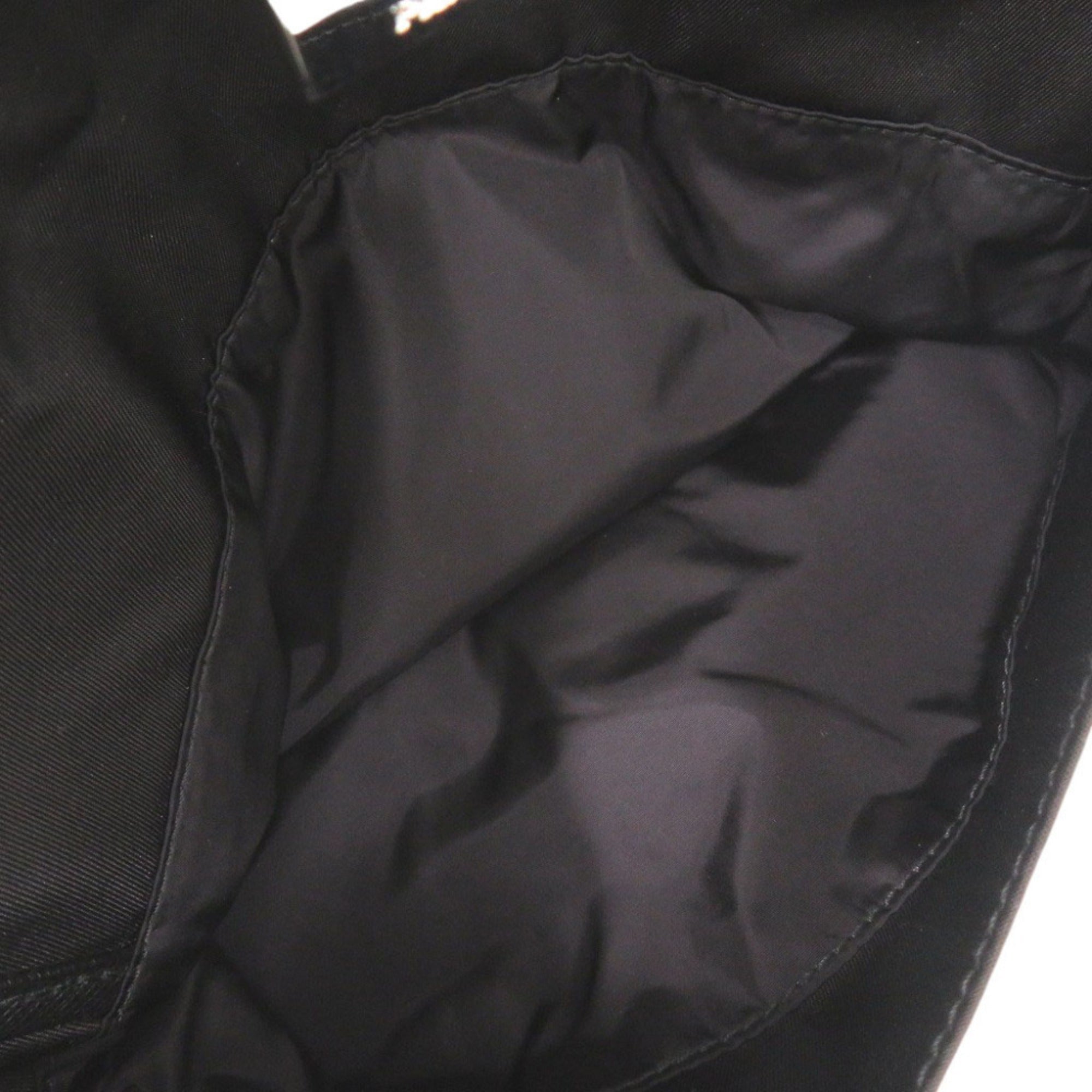 Prada Black Nylon Clutch Bag (Pre-Owned)