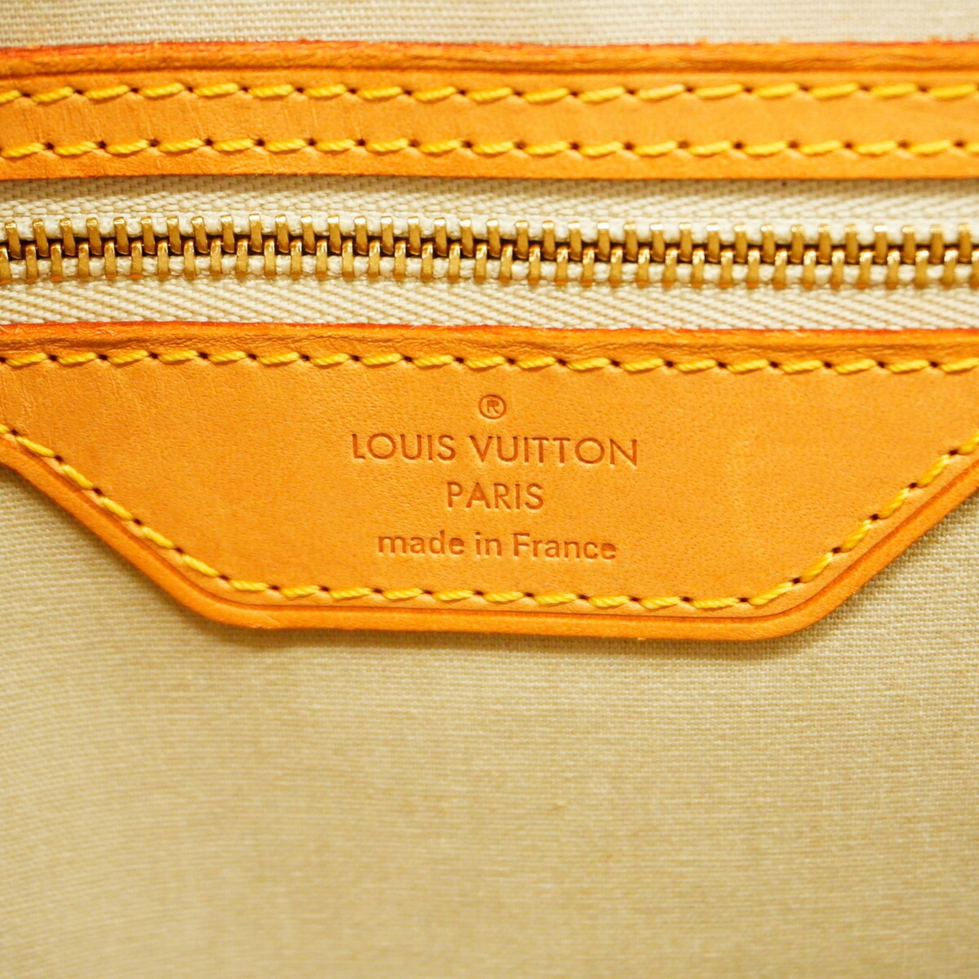 Louis Vuitton Blanc Corail Handbag (Pre-Owned)